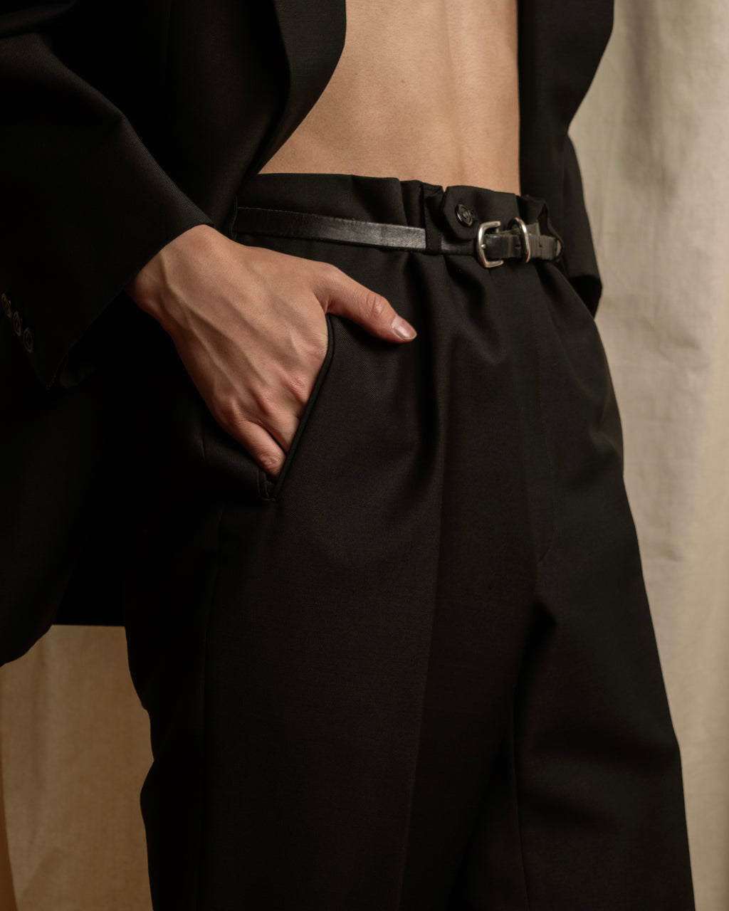 "YVES SAINT LAURENT" Strongly tailored shaped wool set up