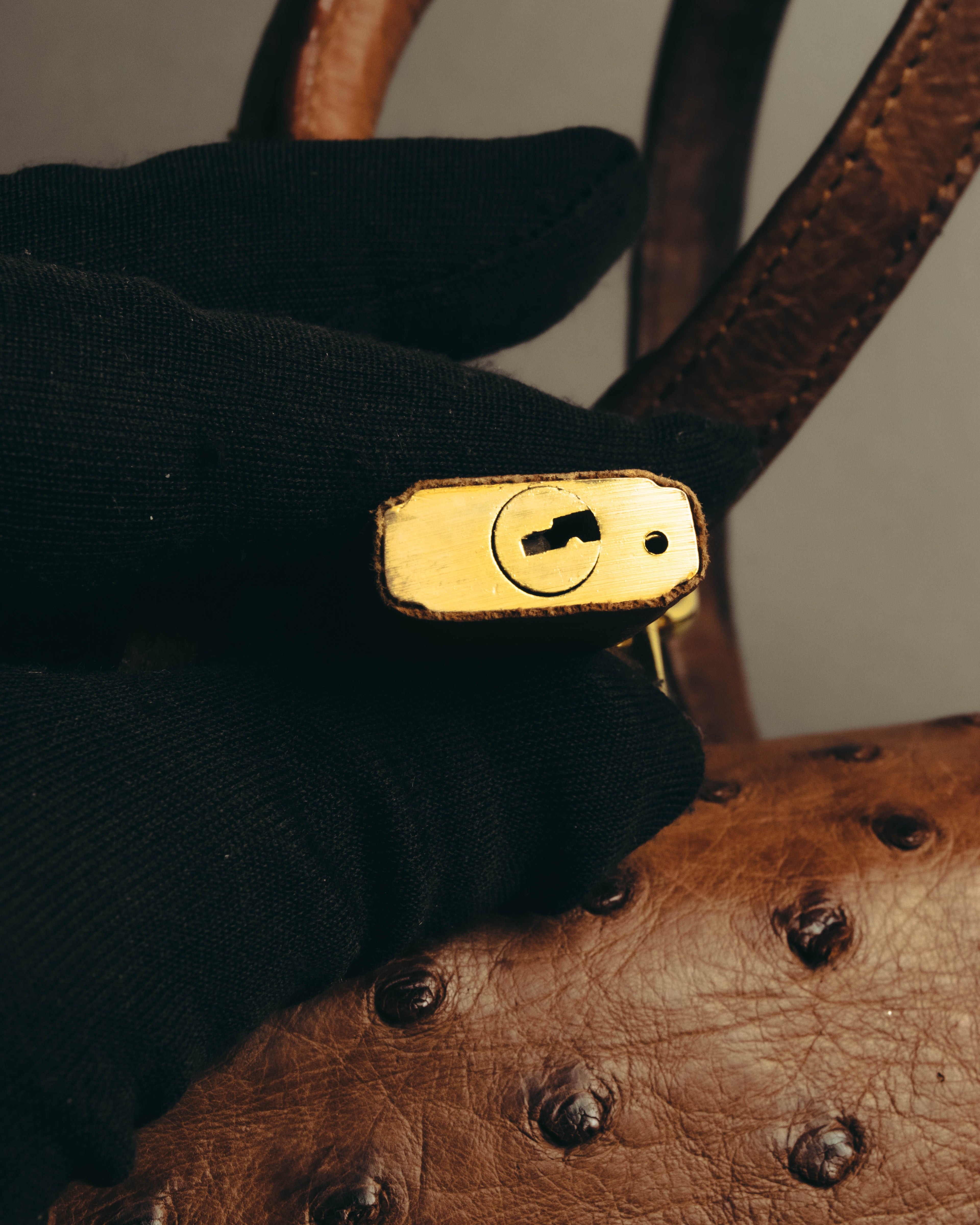 "JARDIN DES SACS" 80's-90's Structured ostrich leather top handle bag