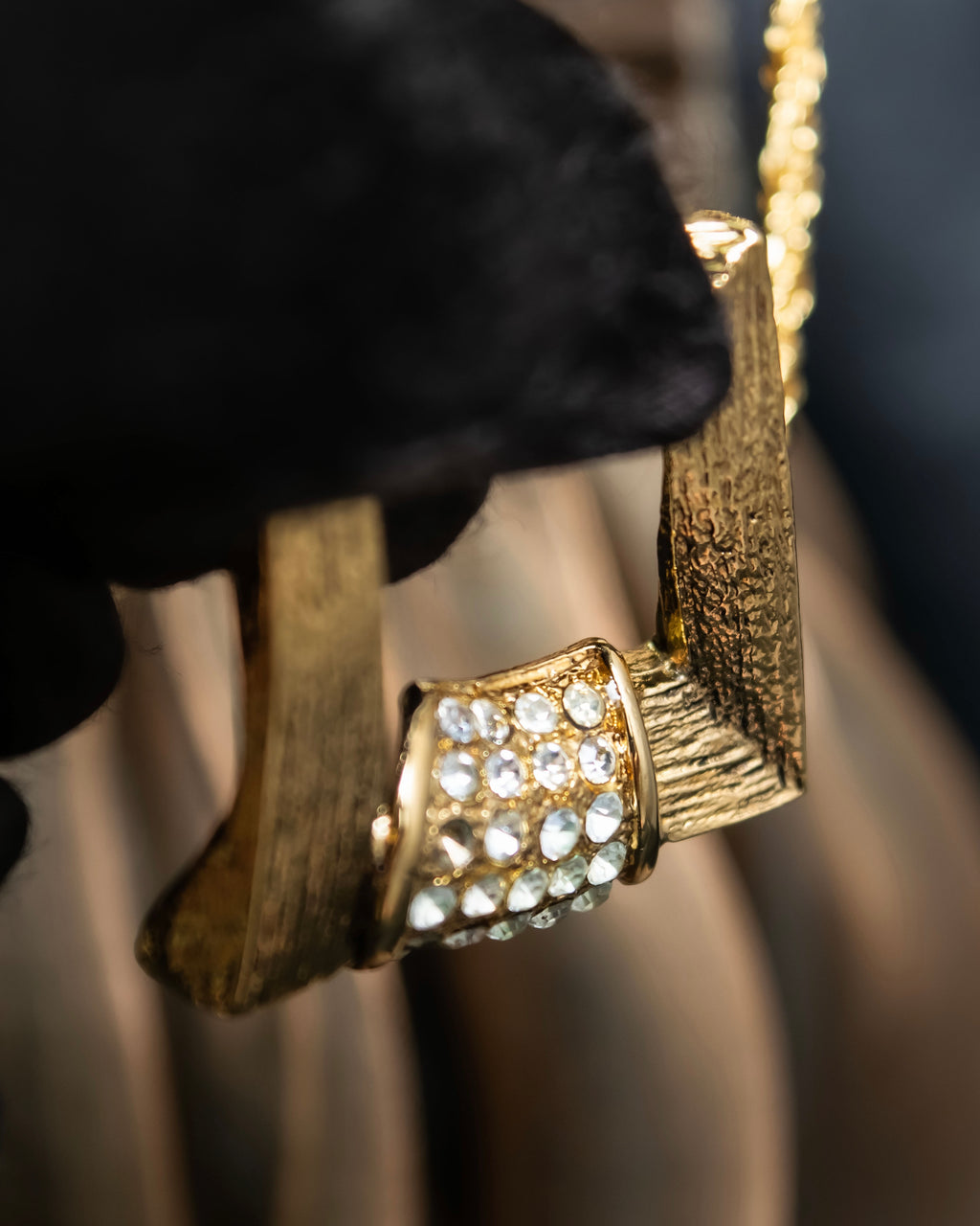 "YVES SAINT LAURENT" rhinestone motif gold necklace