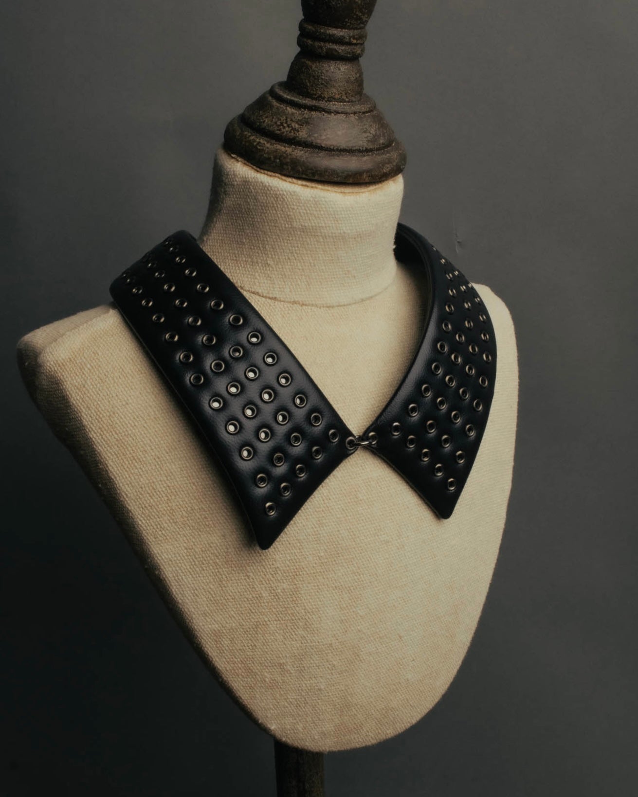 –SPECIAL– "Christian Dior" Late 2000s-2020s Eyelet leather choker necklace