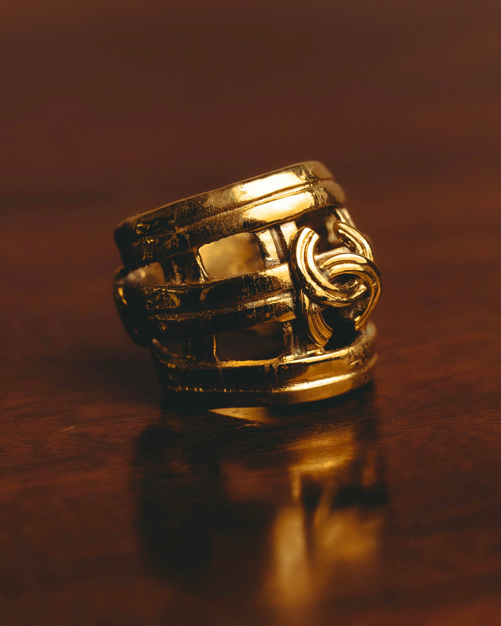 -SPECIAL- “CHANEL” 1996 Spring Collection Lattice CC wide band ring