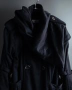 "TORUICHOU" Muffler-style collar military detail coat