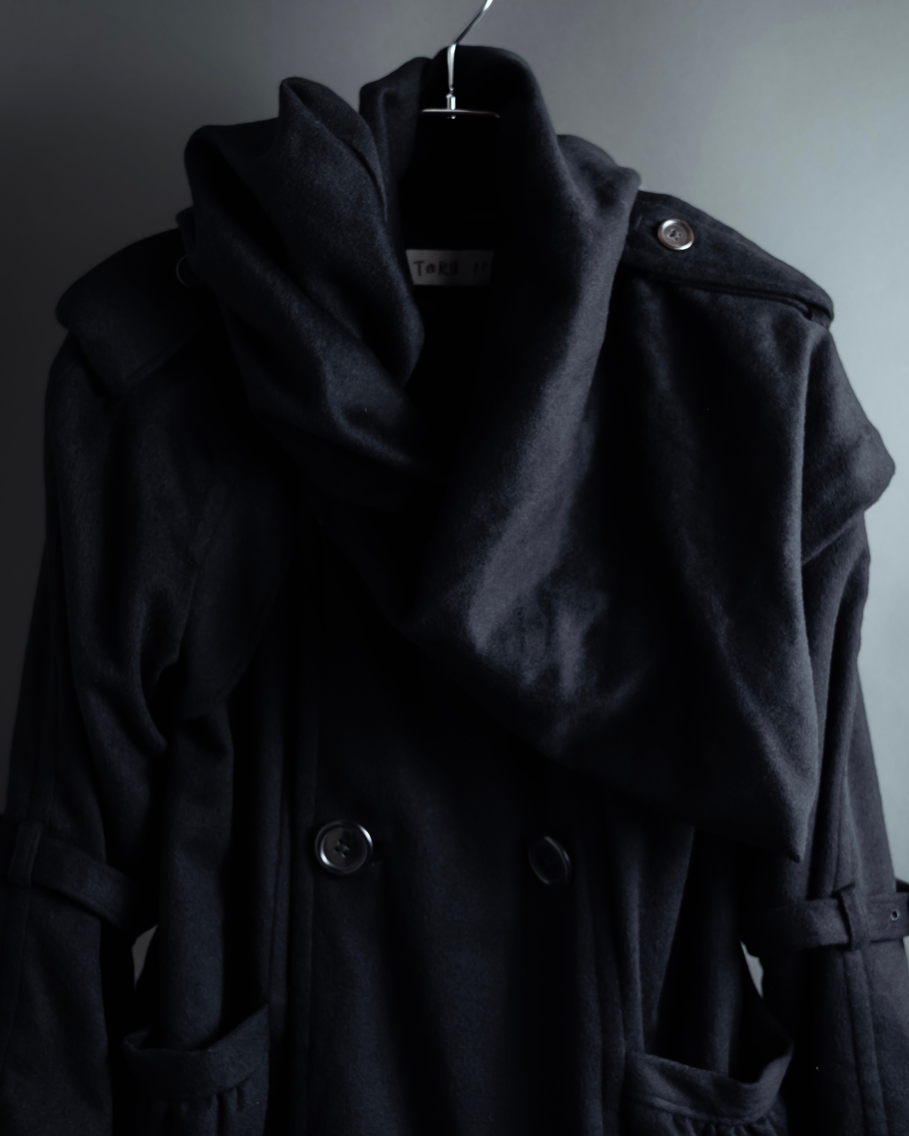 "TORUICHOU" Muffler-style collar military detail coat