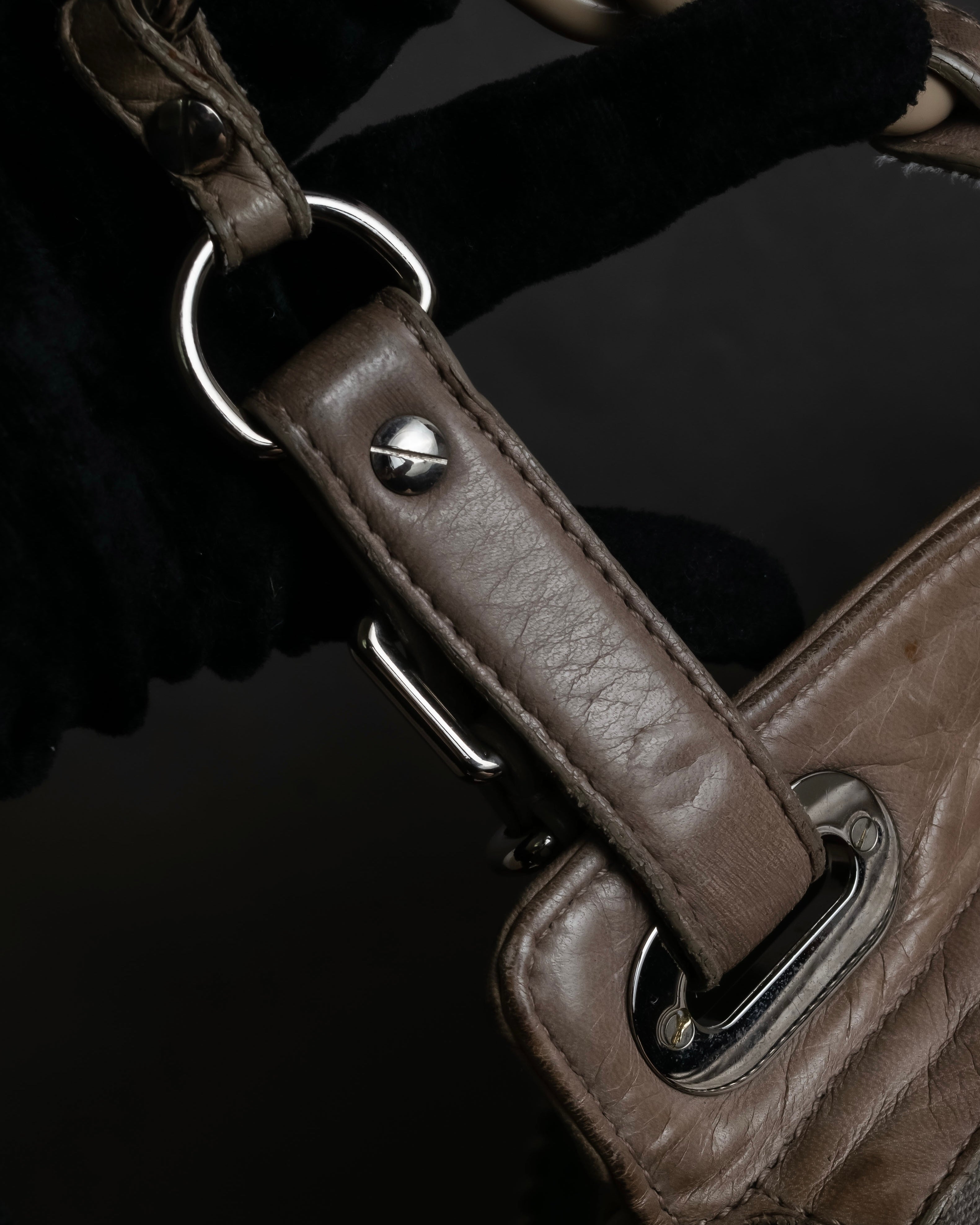 "BALENCIAGA" Three-way chain leather shoulder bag