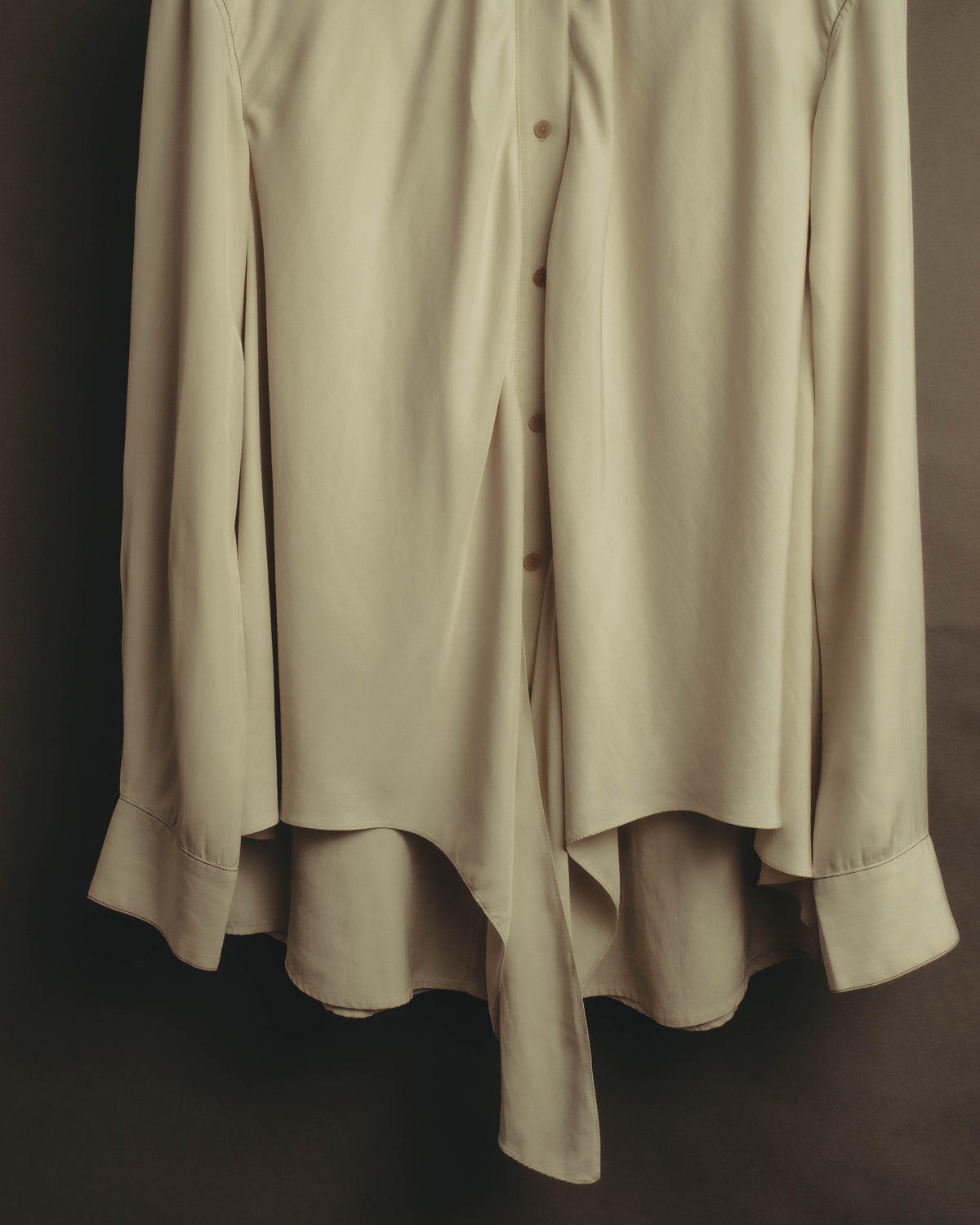 –SPECIAL– “LOEWE” 10’s-20’s Asymmetrically draped silk shirt