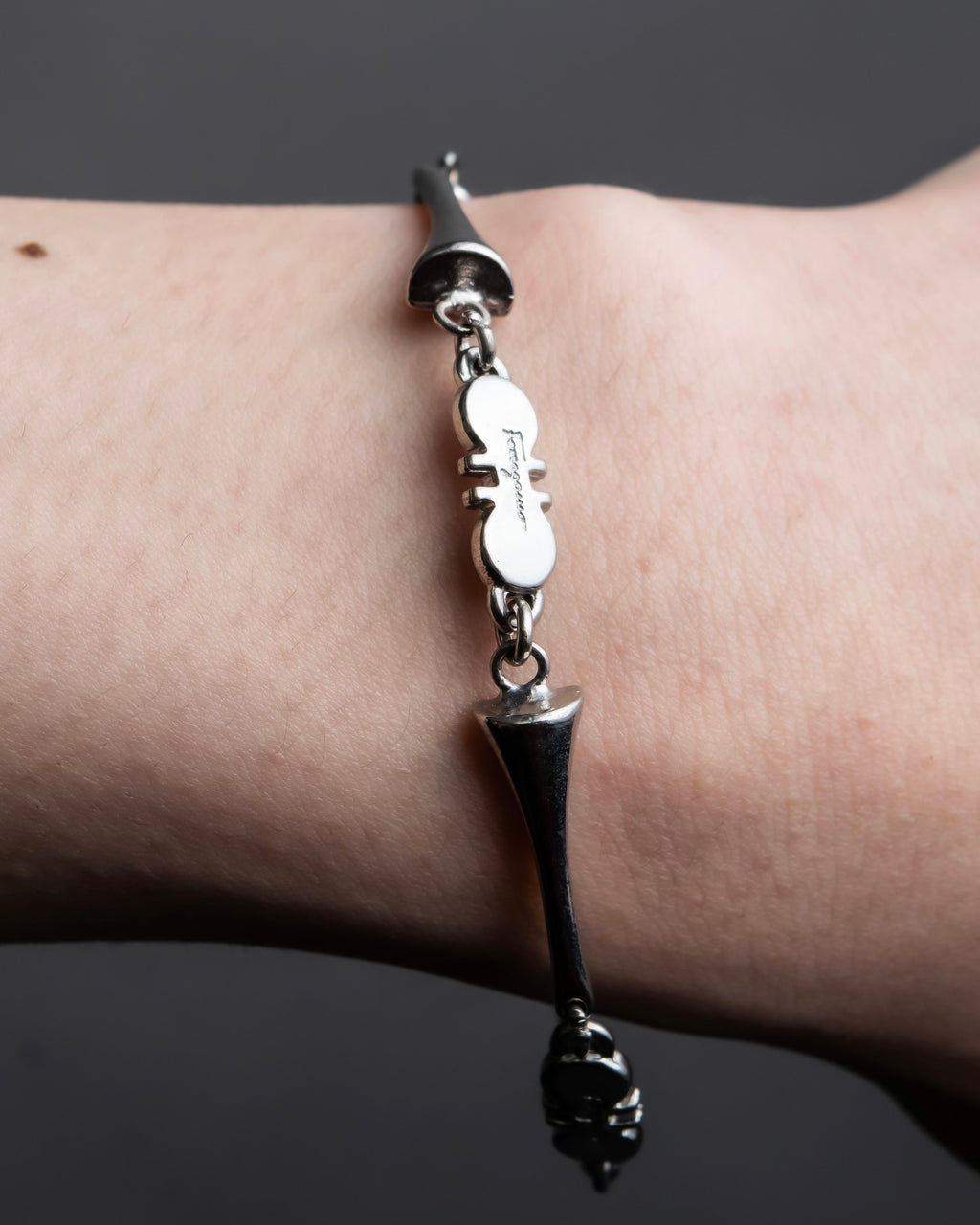 "Salvatore Ferragamo" silver gangini logo chain bracelet