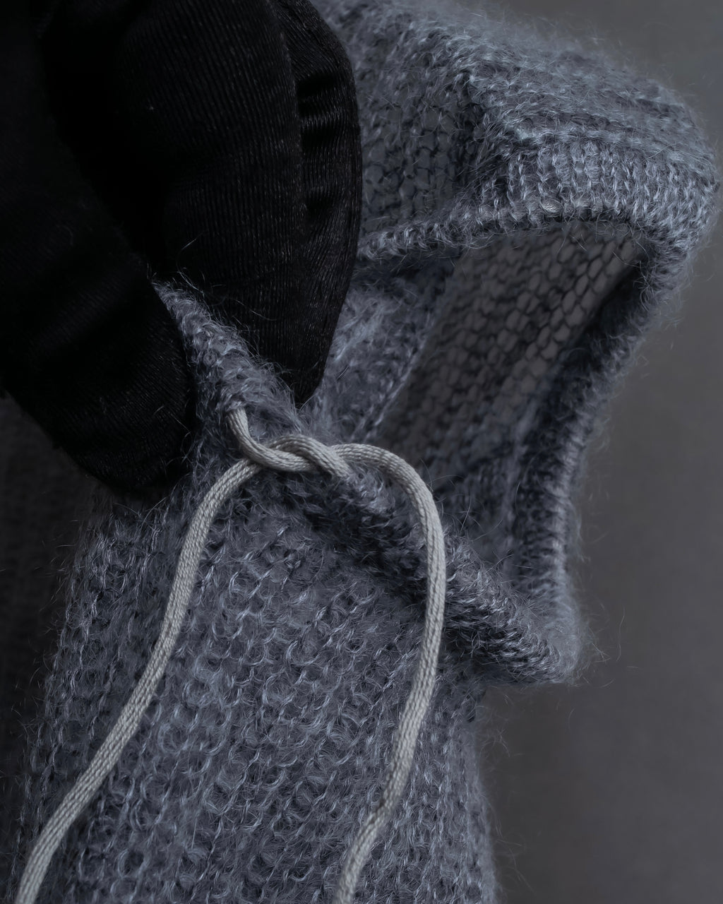 "CECILIE BAHNSEN" Drawcord design Hole detail ribbed knit