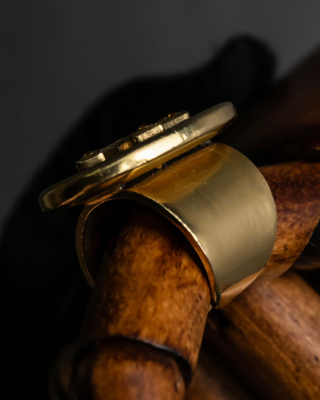 "JEAN PAUL GAULTIER" Cross motif leather panel gold ring