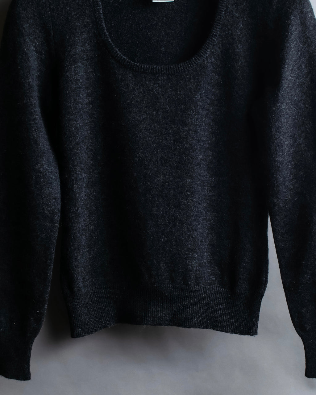 "CELINE" Beautiful U-neck design cashmere knit pullover