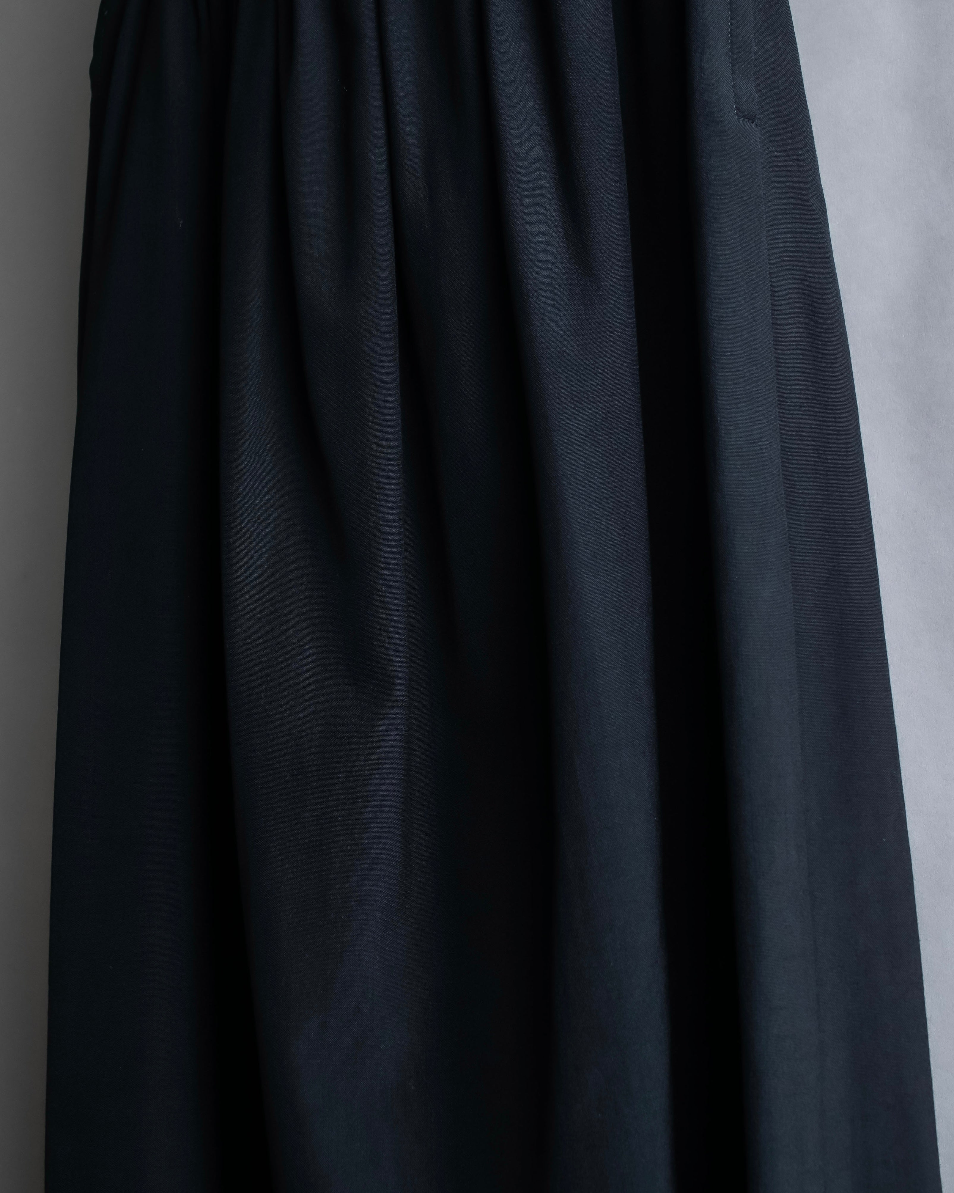 "tricot COMME des GARCONS"  Lace design at hem flare skirt