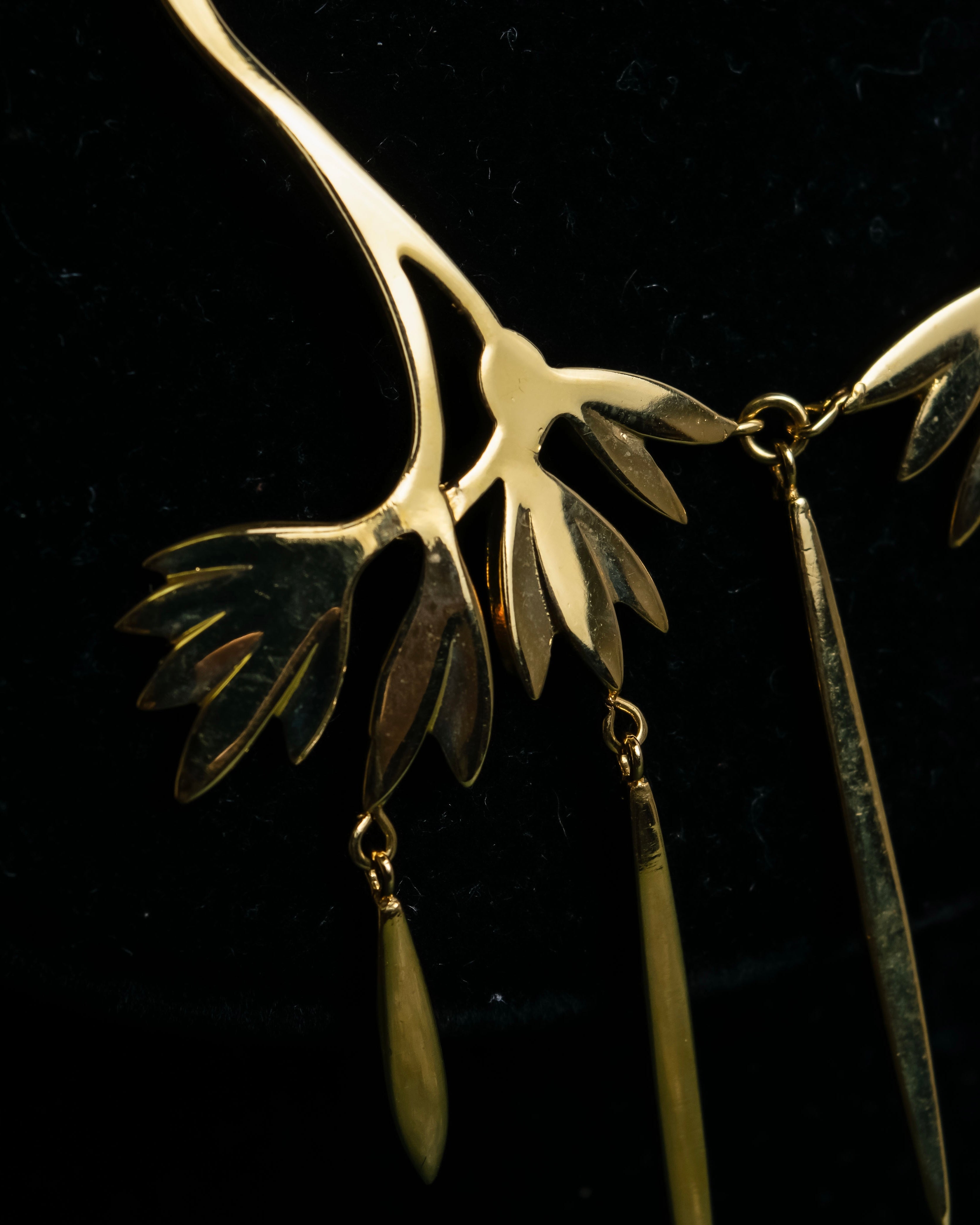 "Christian Dior" Branched leaf motif gold necklace
