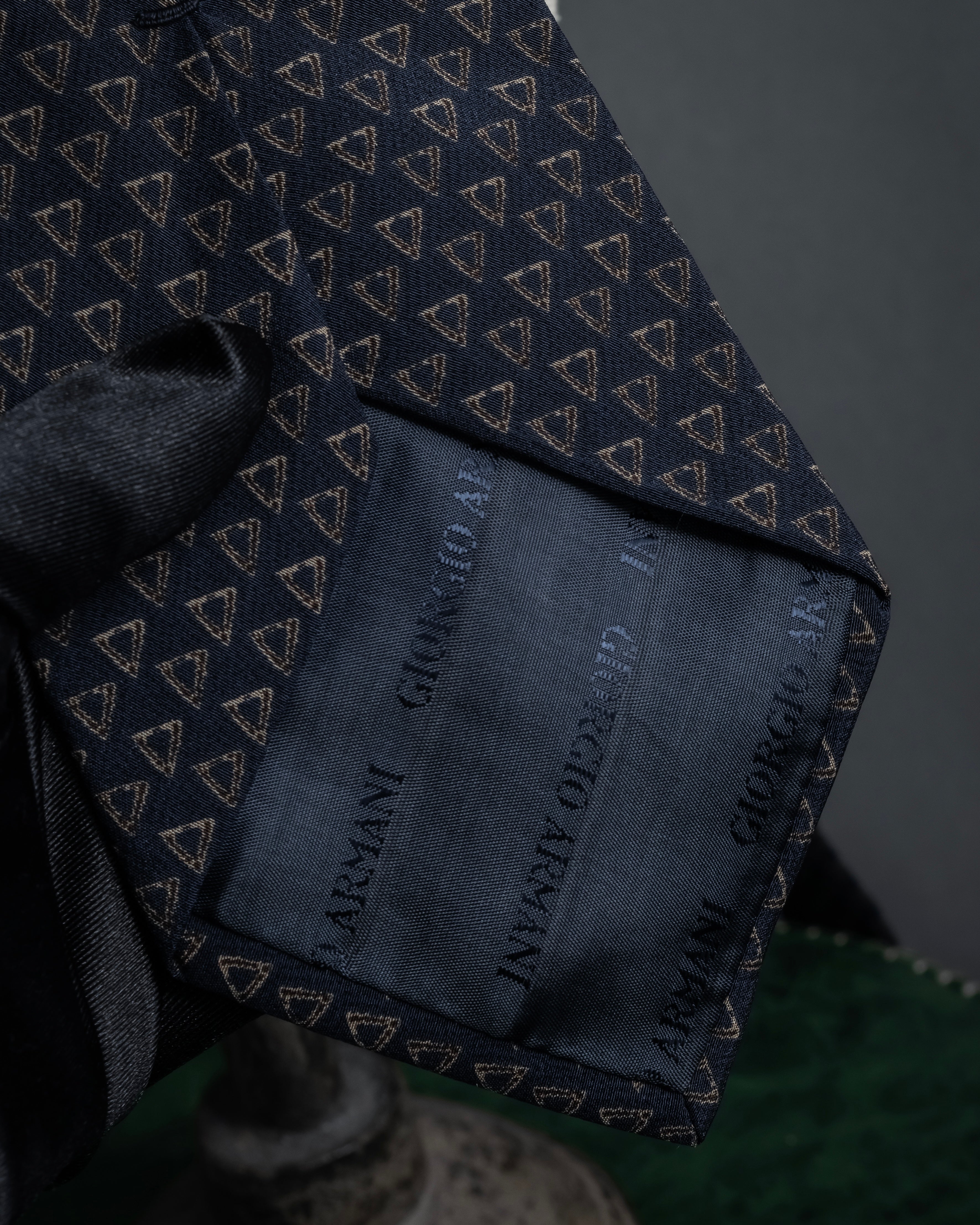 "ARMANI COLLEZIONI" Repeated triangle motif silk neck tie