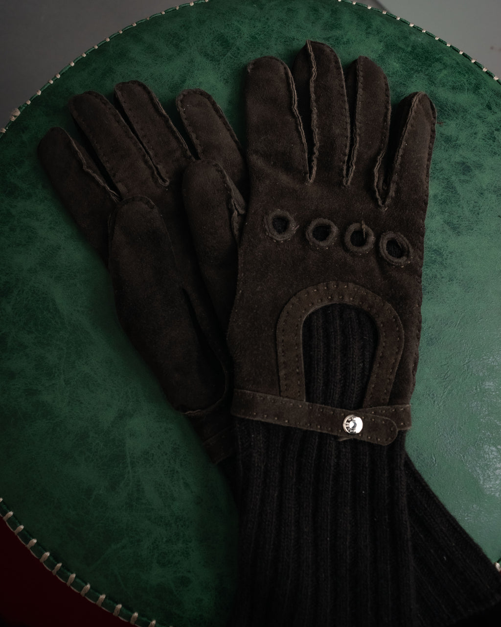 –SPECIAL– “HERMES” 80’s-90’s Cashmere lined suede driving gloves