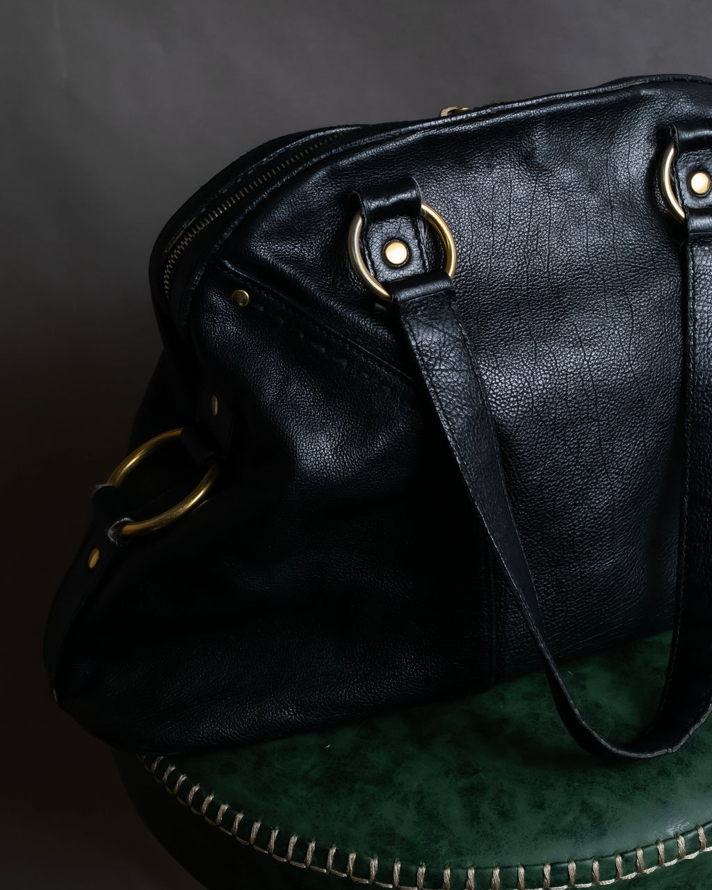 "YVES SAINT LAURENT" Gold parts design Muse toe leather bag