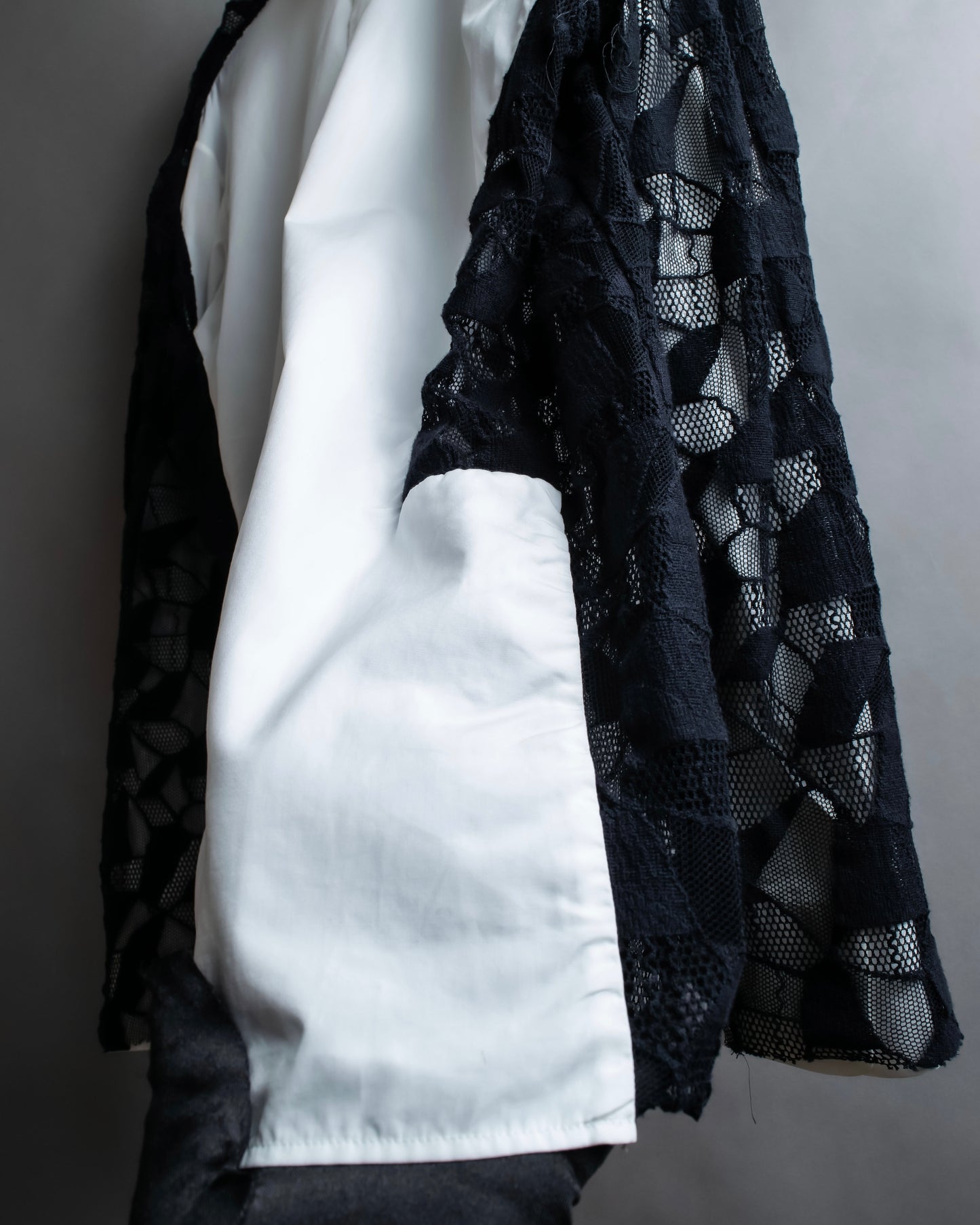 “Maison Margiela 20SS”  Back lace attached design shirt