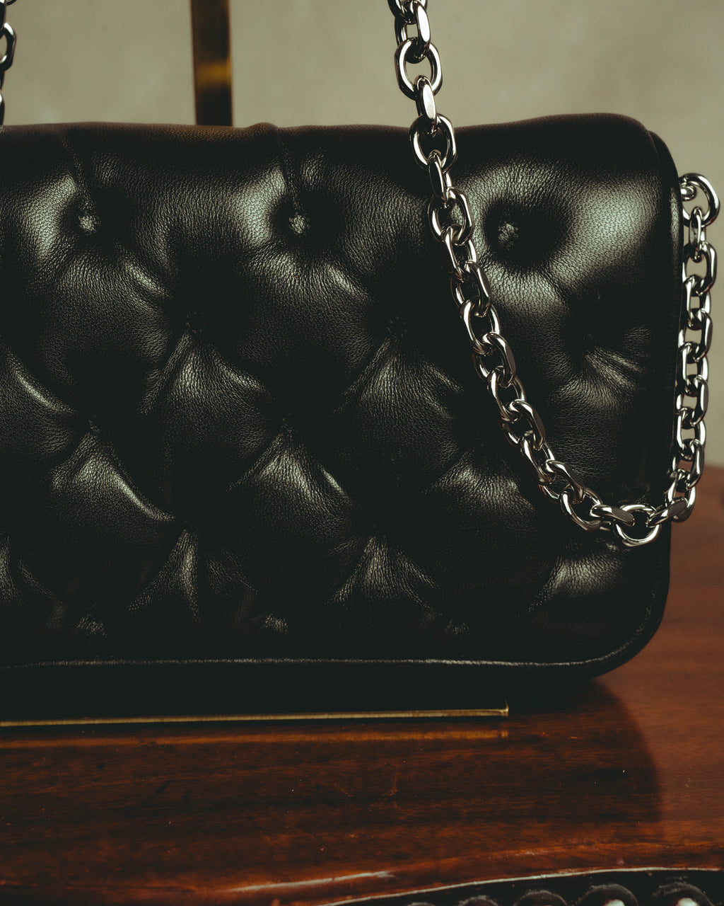 –SPECIAL– "Maison Margiela" 2020's Quilted leather chain shoulder bag