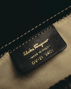 -SPECIAL- “Salvatore Ferragamo” 90’s-00’s Woven leather half moon handle bag