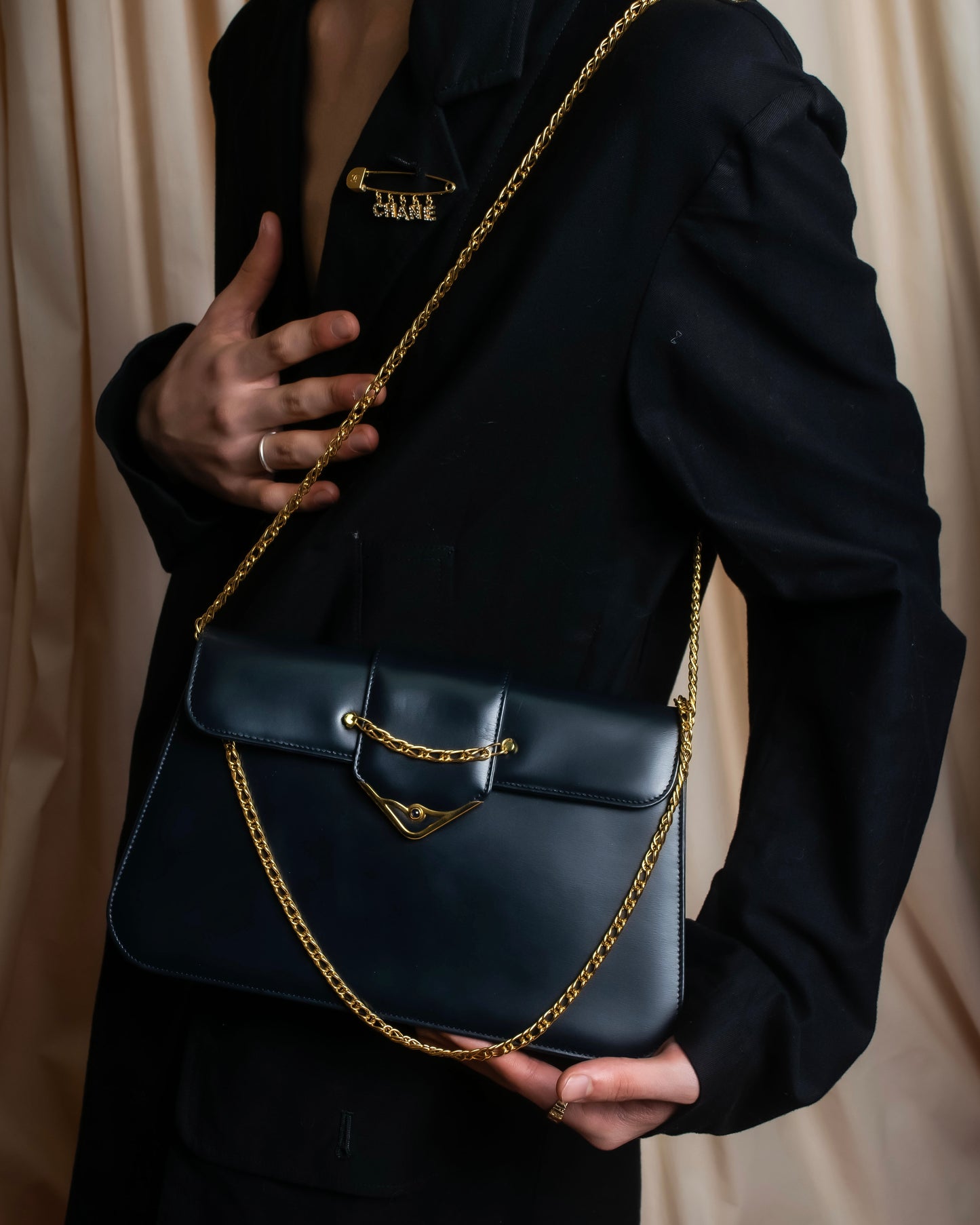 "Cartier" Sapphire rhinestone chain shoulder bag