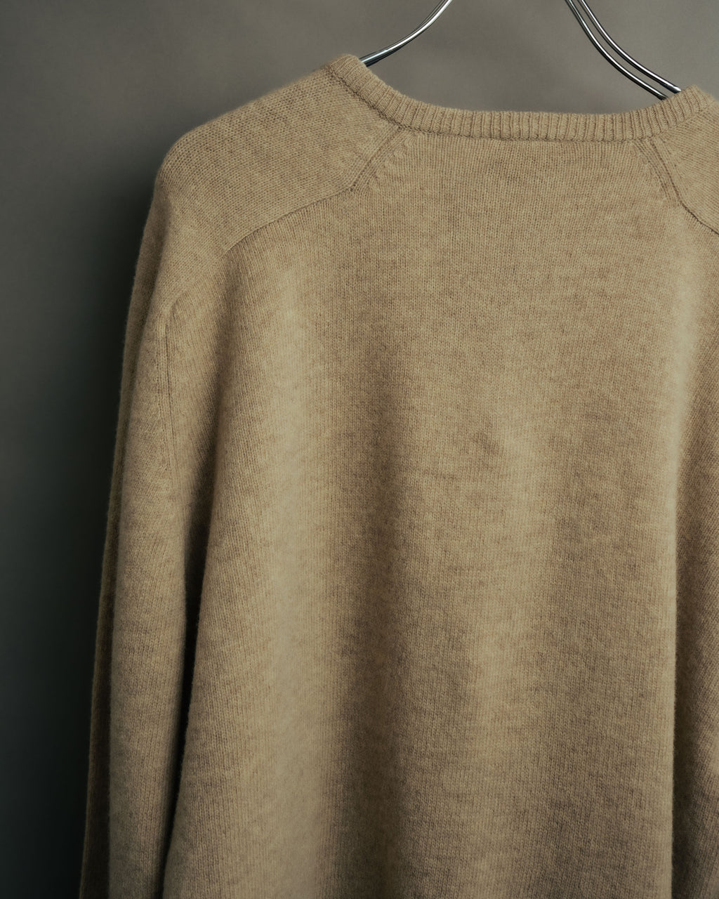 -MOOD Vintage Collections-
80’s-90’s V-neck lambswool knit