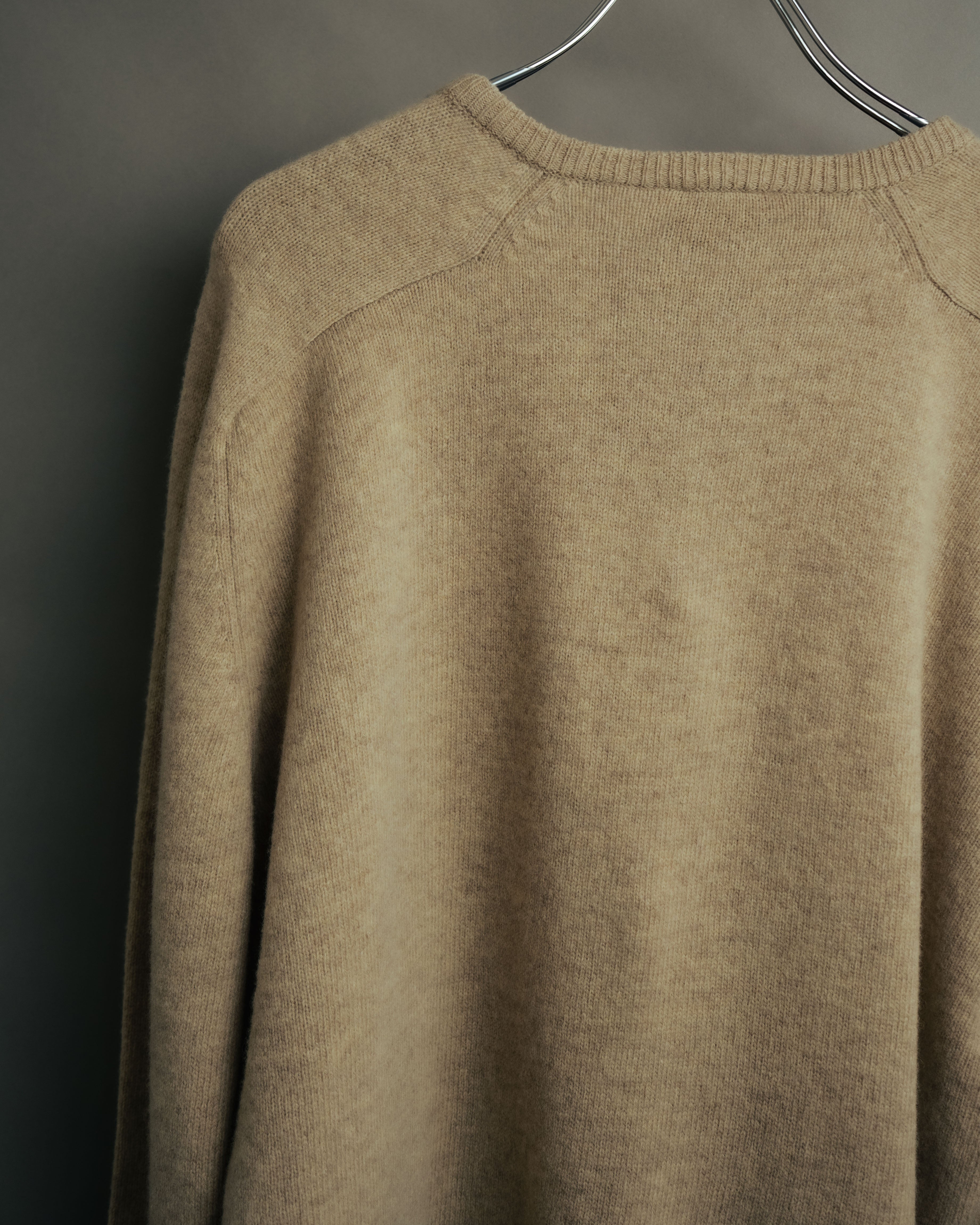 -MOOD Vintage Collections-
80’s-90’s V-neck lambswool knit
