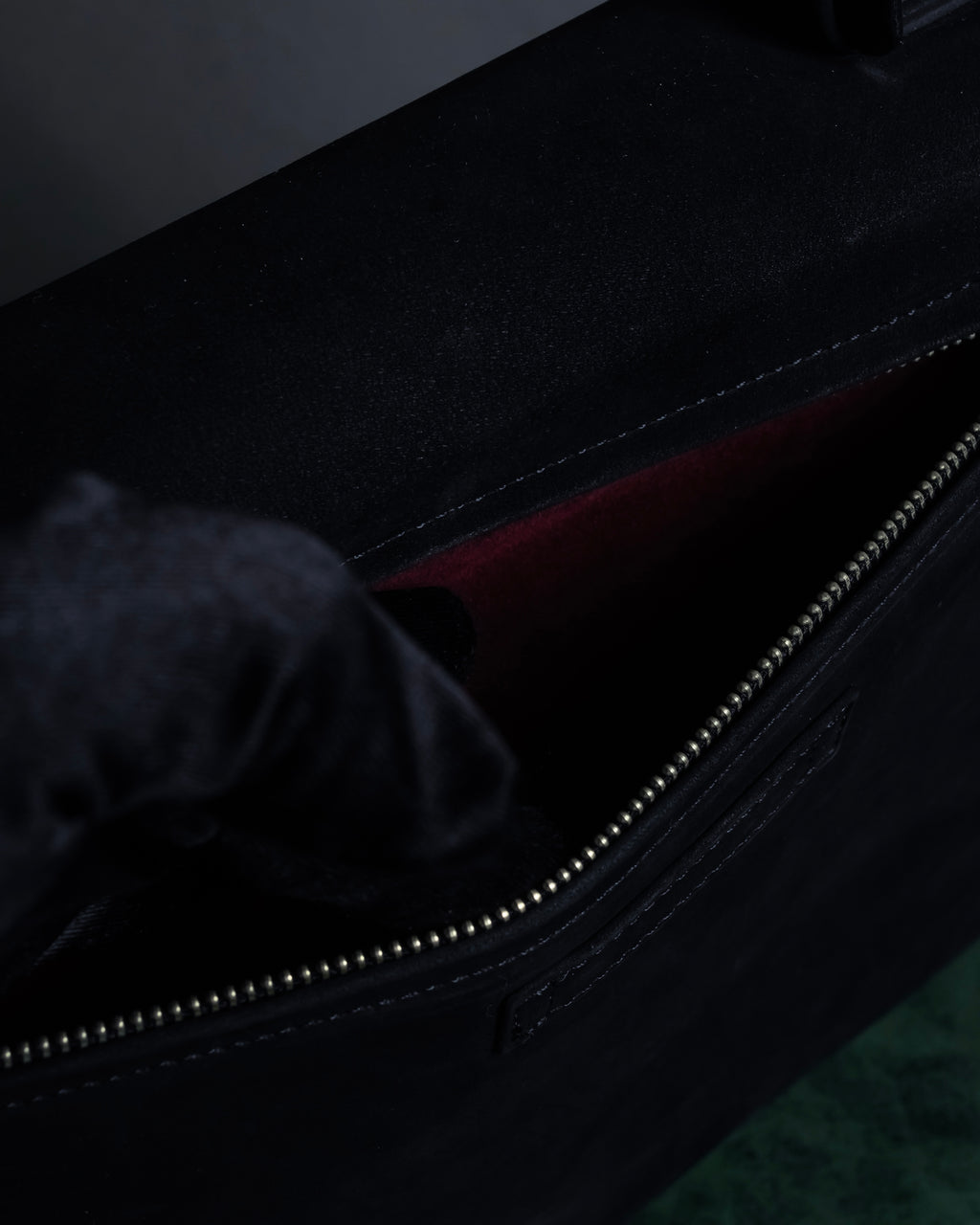 "JEAN PAUL GAULTIER" Front clasp design suede leather hand bag