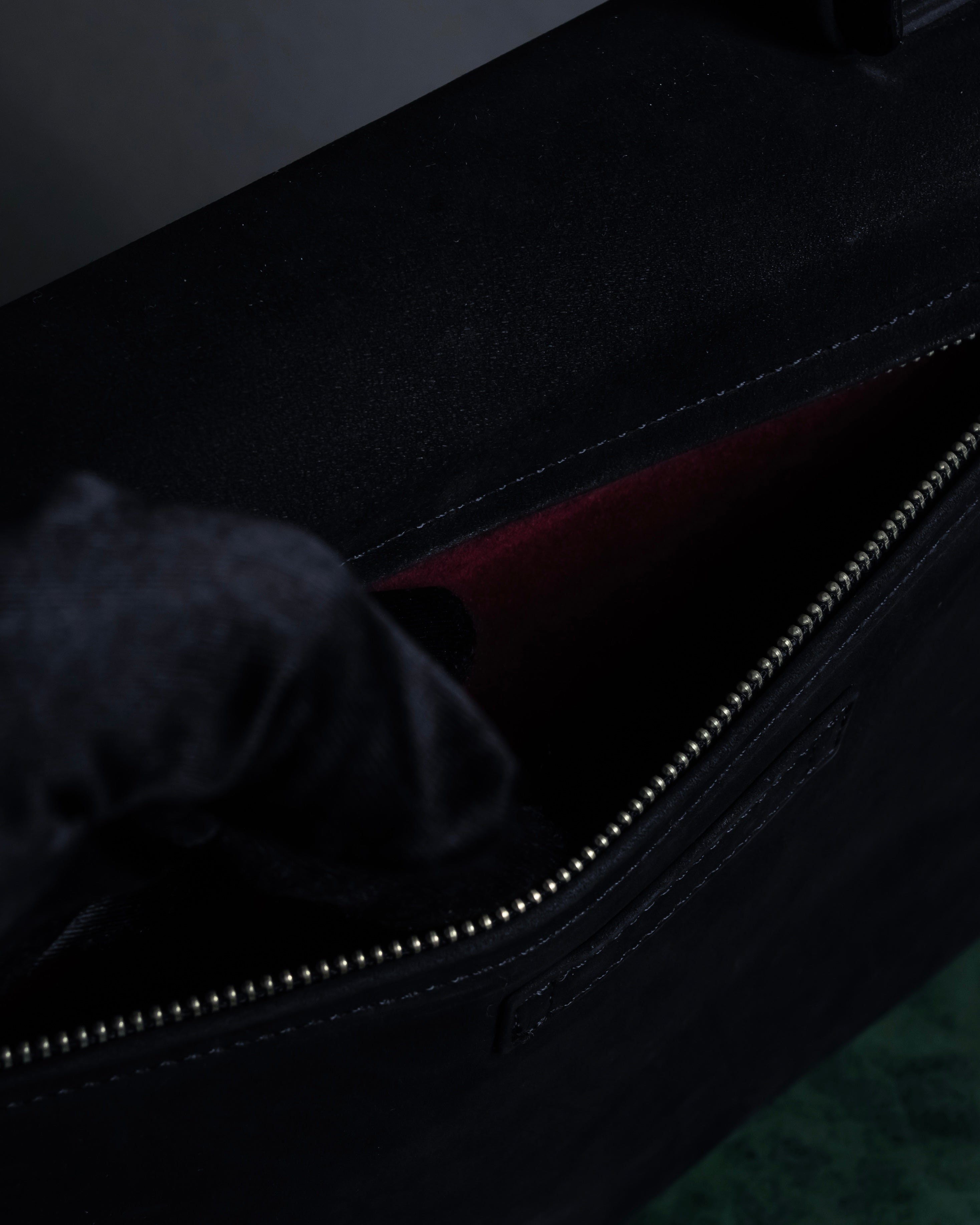 "JEAN PAUL GAULTIER" Front clasp design suede leather hand bag