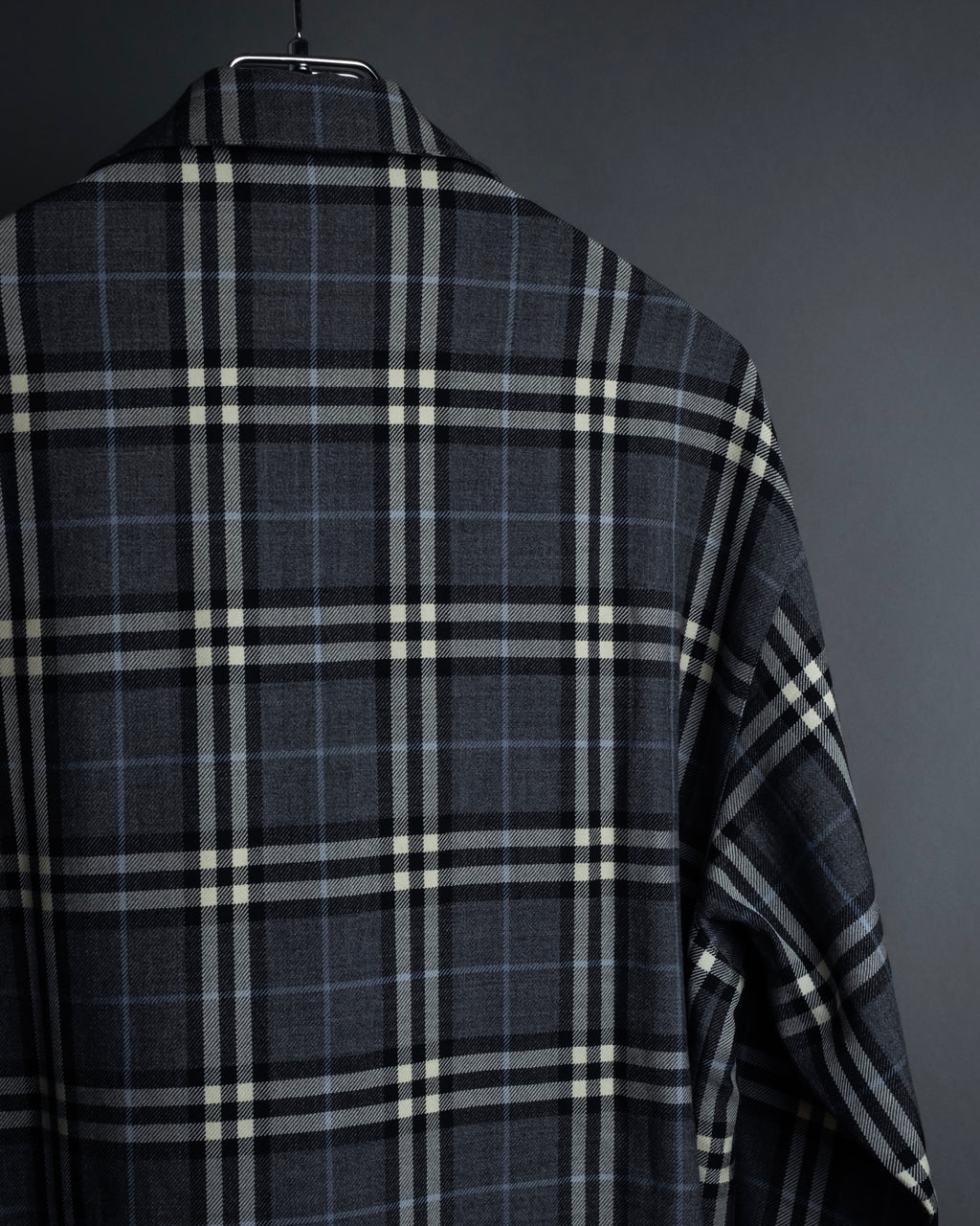"BURBERRYS" Gold metal button design check pattern wool shirt