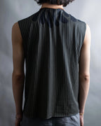 "FENDI" Logo print V-neck sleeveless top