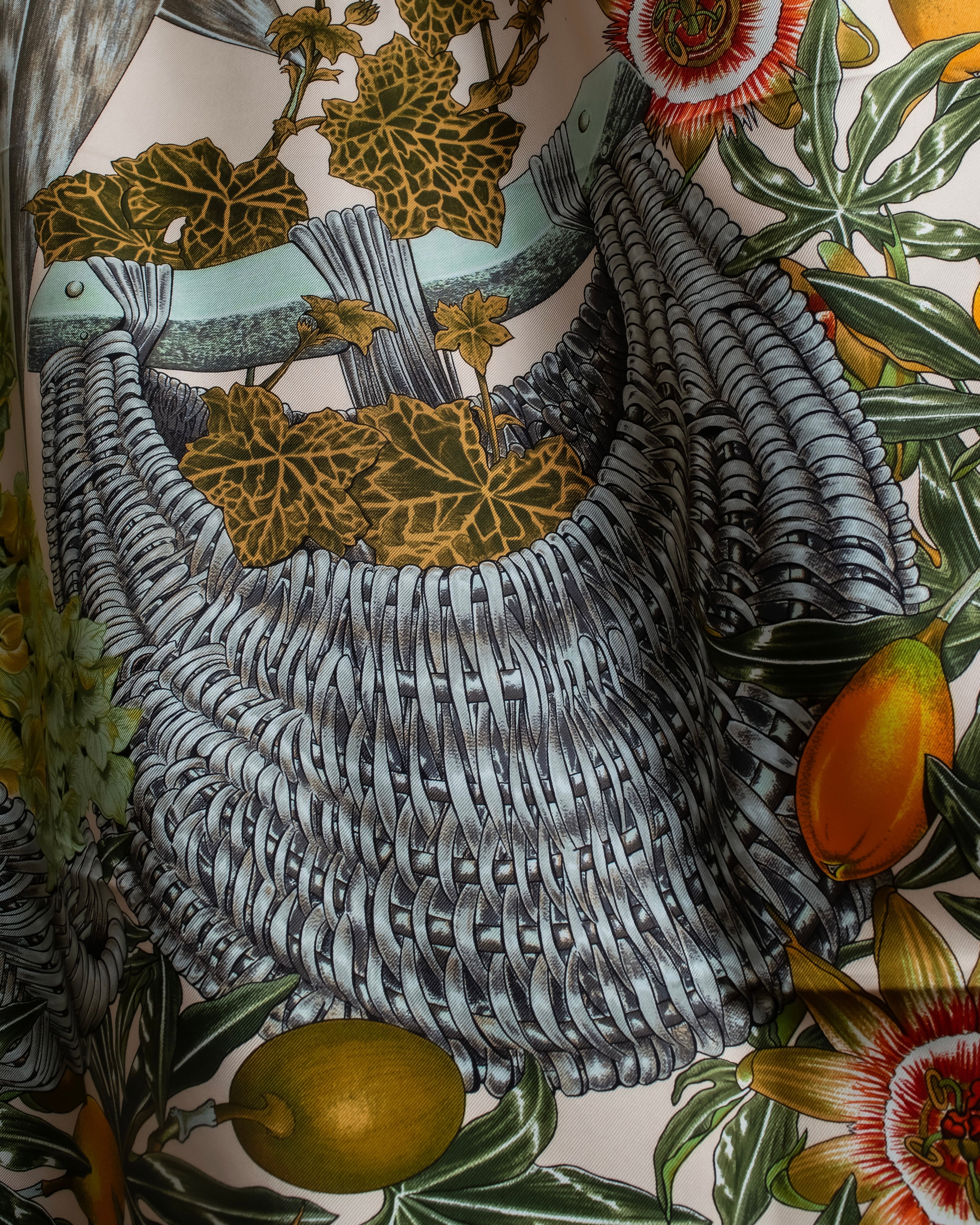 "HERMES" Passion flower print Carre 90 silk scarf