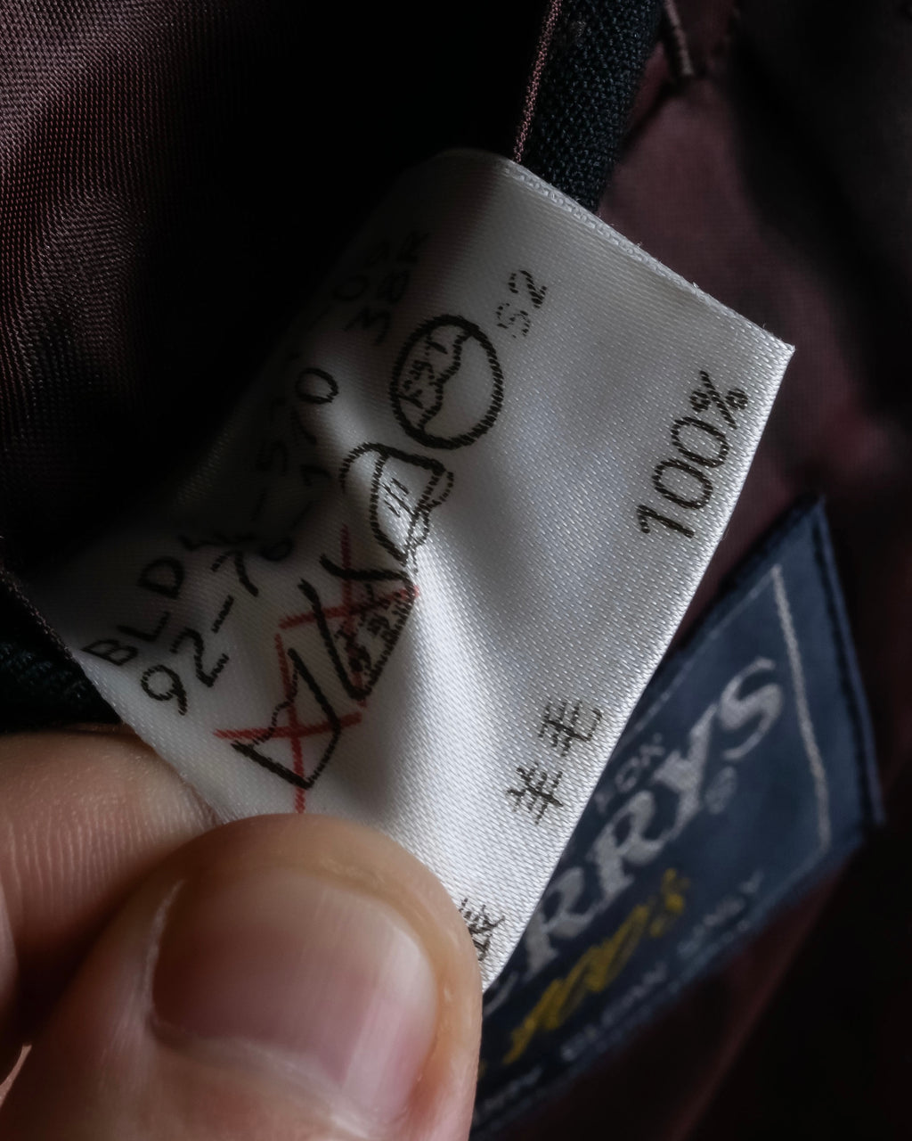 "Burberrys" Peaked lapel designed single 3B tailored jacket setup