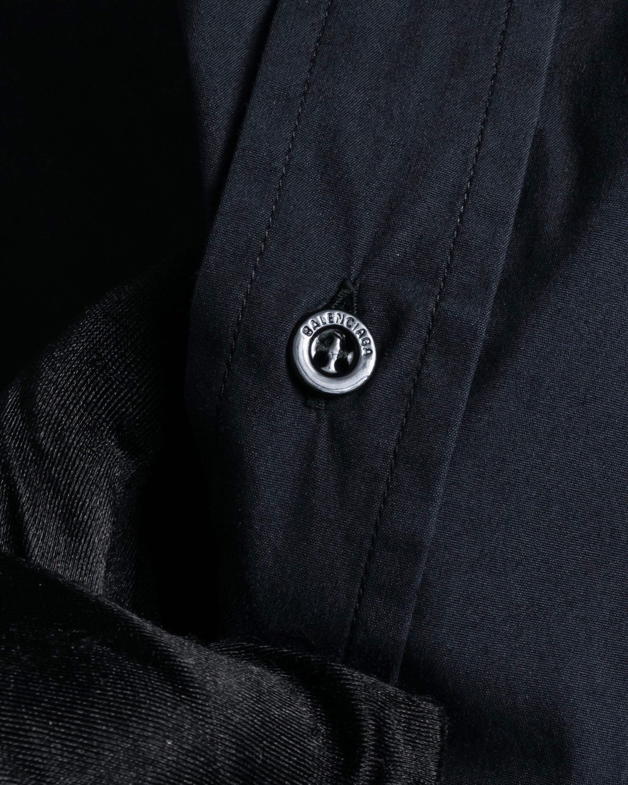 “BALENCIAGA” Button-down collar relaxed shirt
