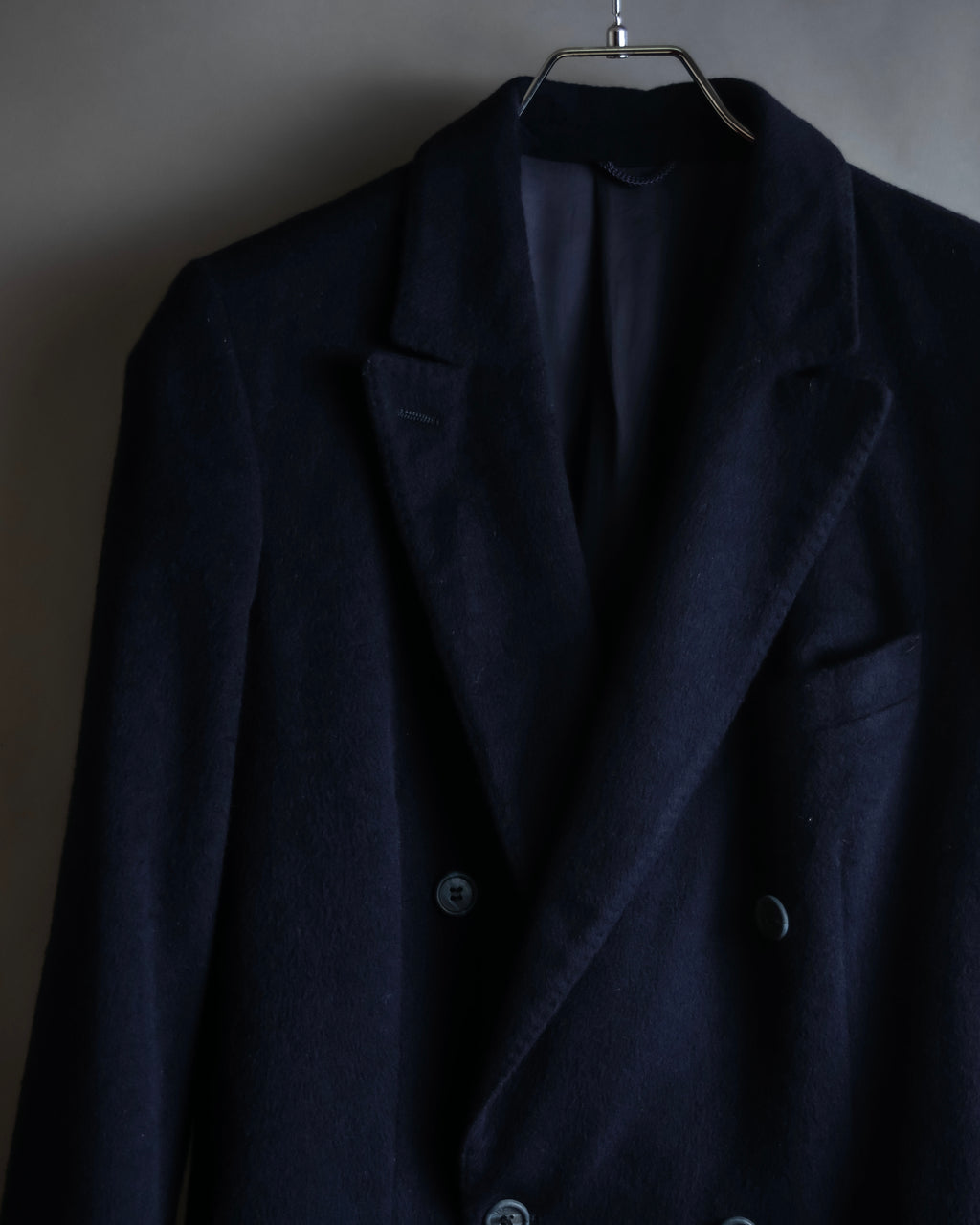 "BALENCIAGA" Peak lapel double-breasted chester coat