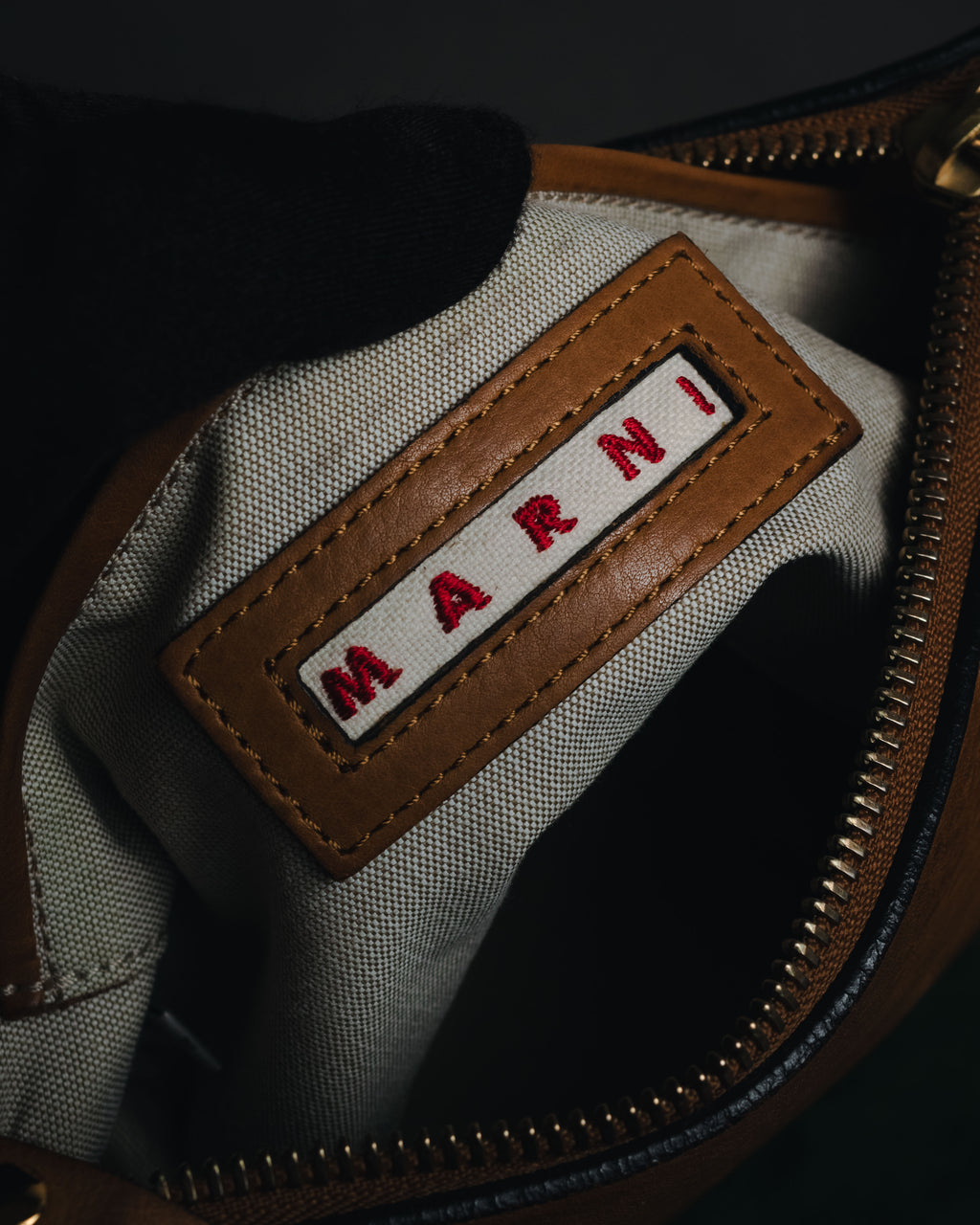 "MARNI" 2010’s-20’s studded leather shoulder bag