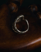 "Christian Dior" Rope-edged filigree signet ring