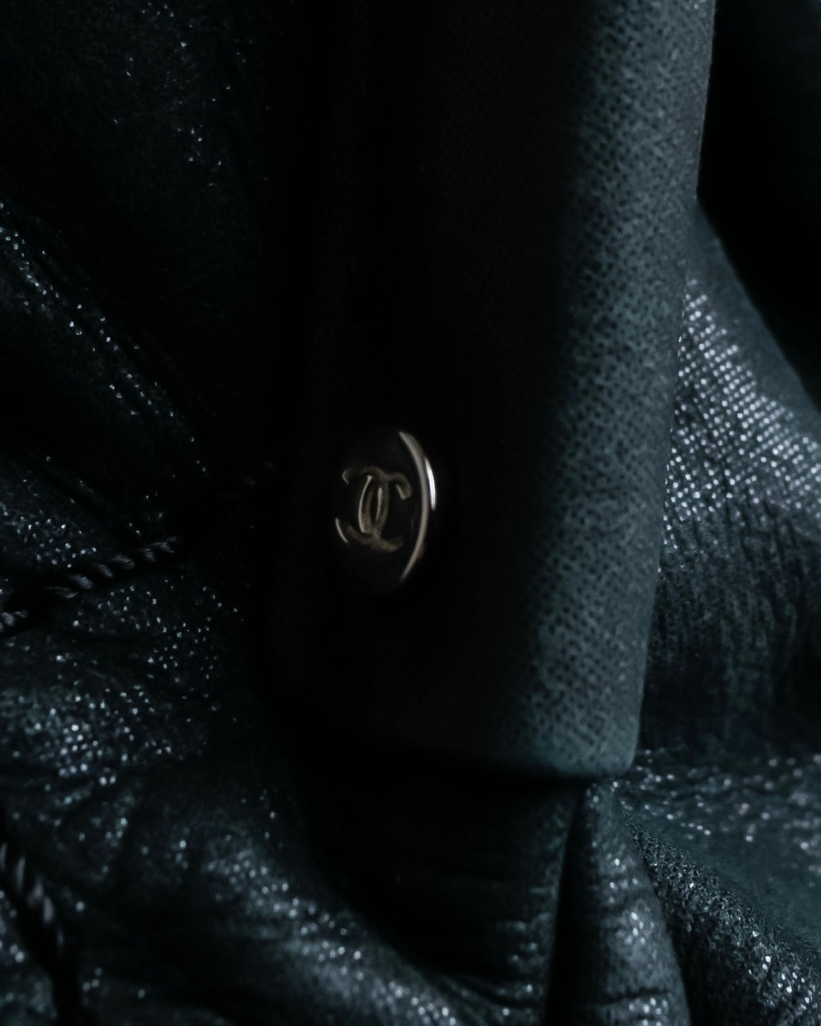 "CHANEL" Karl Lagerfeld design Matelasse chain Black shoulder bag