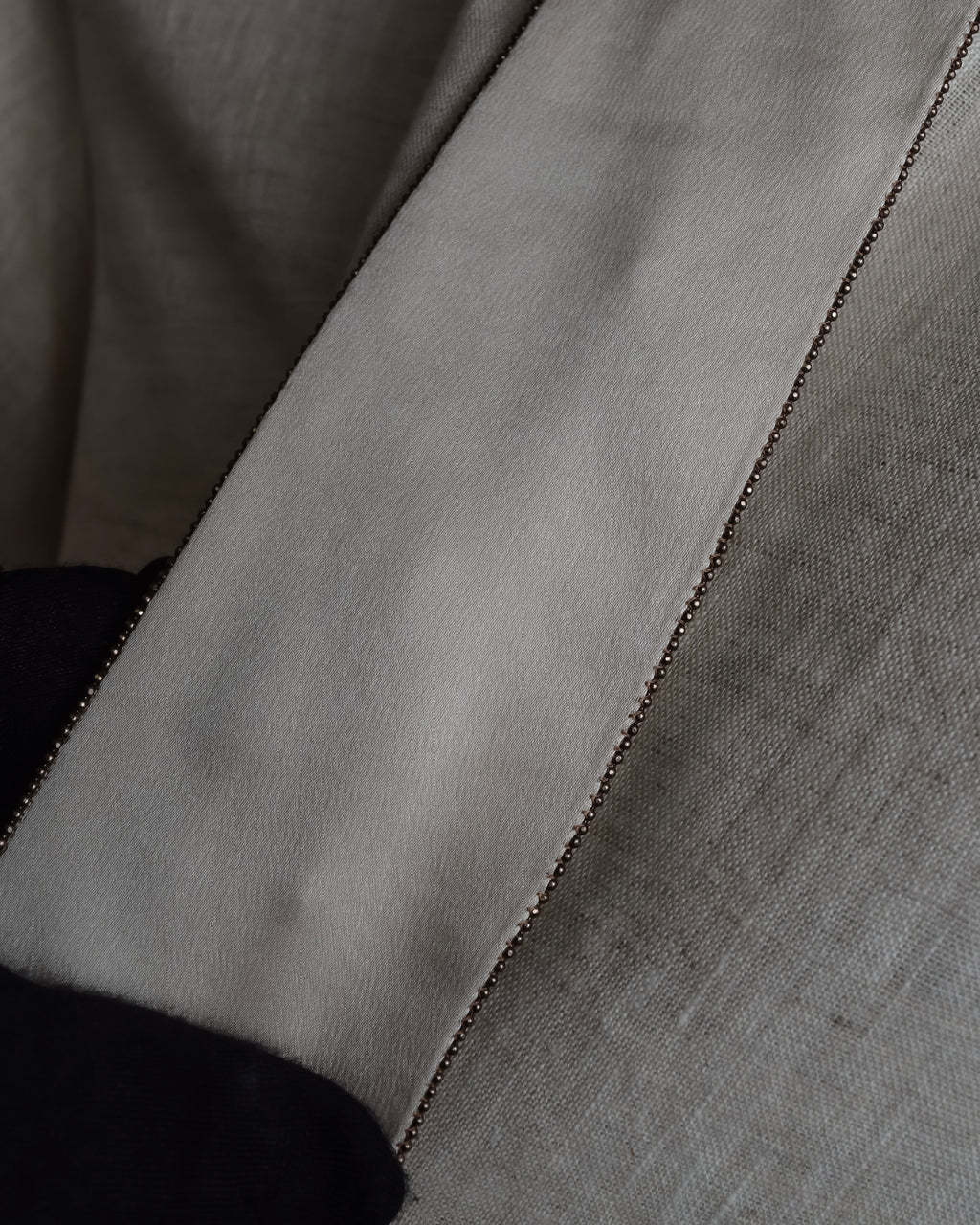 "BRUNELLO CUCINELLI" Contrast collar hidden placket linen shirt