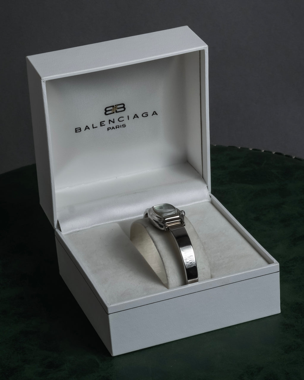 "BALENCIAGA" 2000’s bb logo tonneau bracelet watch
