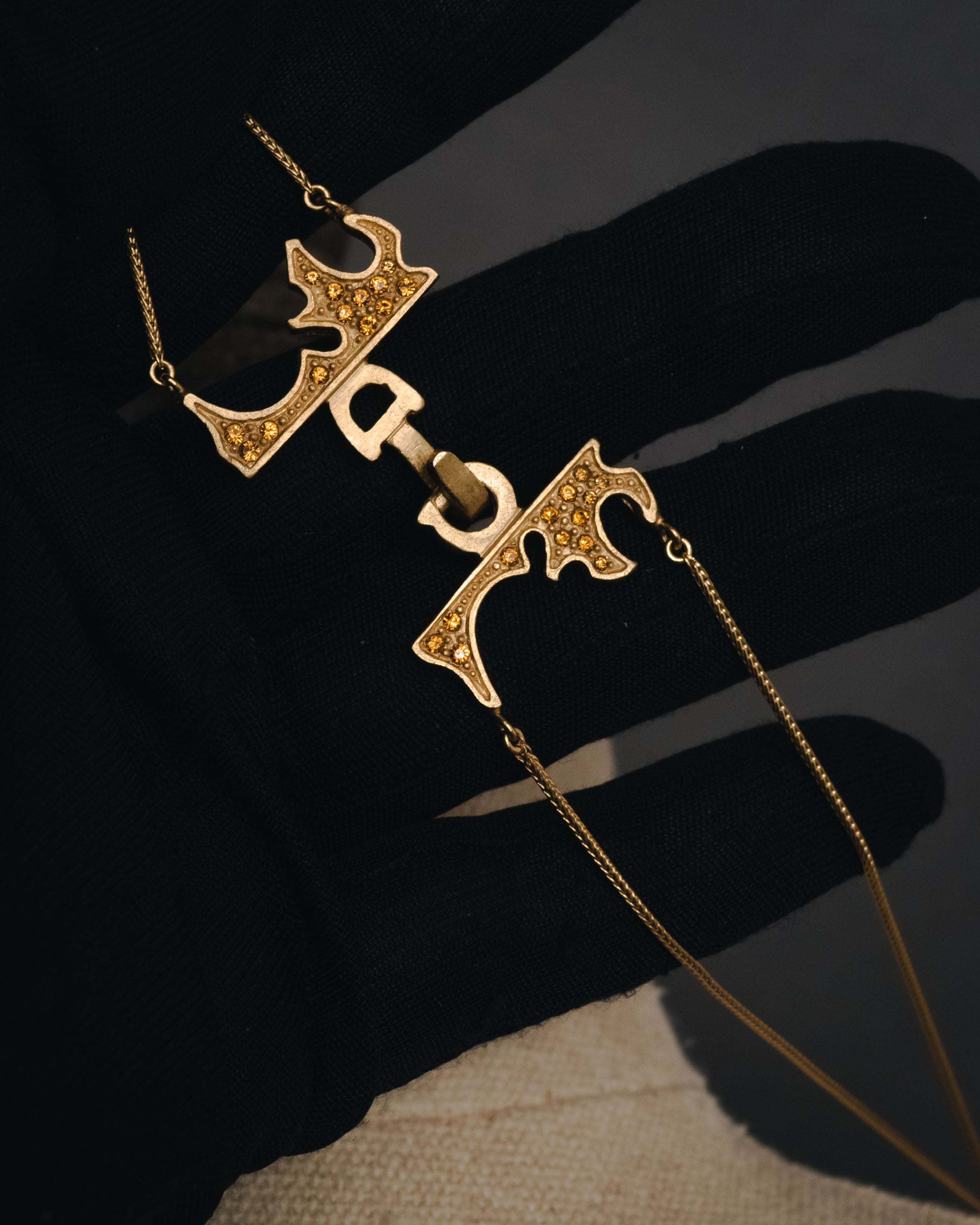 –SPECIAL– "Christian Dior" 2001-05’s Flaming D long station necklace