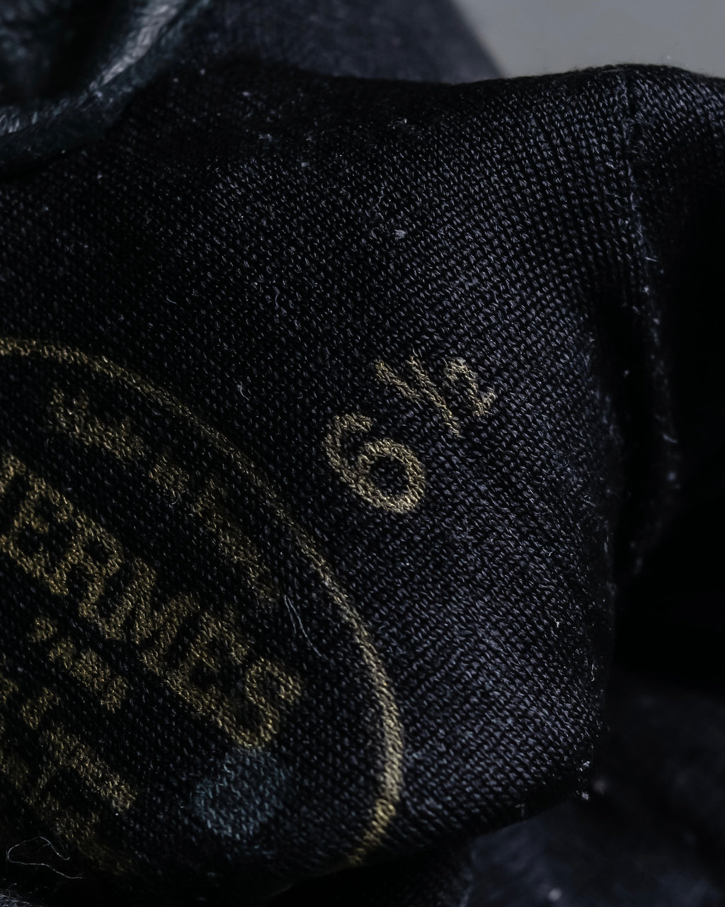 "HERMES" Stud &amp; ring design anjo leather gloves