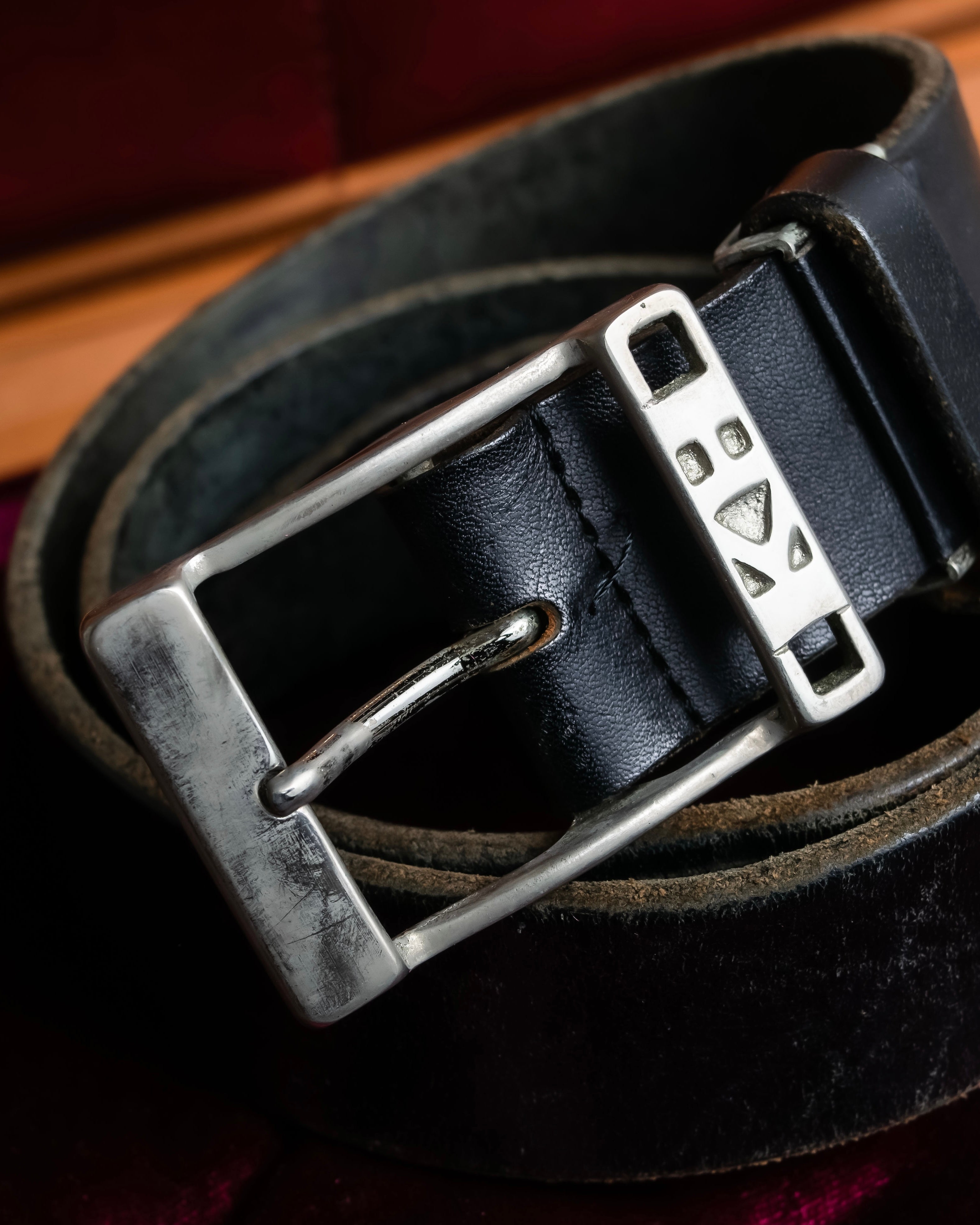 "KATHARINE HAMNETT" Vintage aged silver buckle leather belt