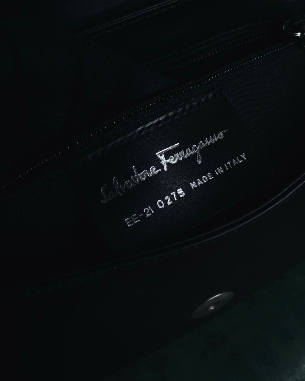"Salvatore Ferragamo" 90’s-00’s Minimal brushed buckle shoulder bag