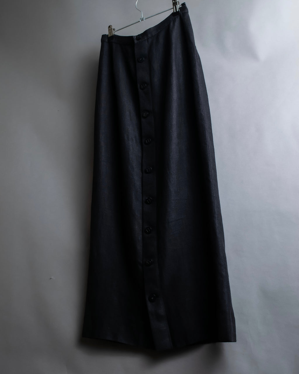 "CHANEL" Back button design flared maxi skirt