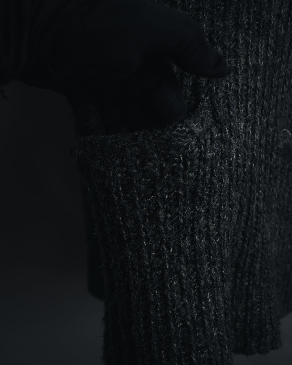 "THE ORIGINAL ARIZONA JEAN COMPANY" 00’s Deep v ribbed belted pocket knit