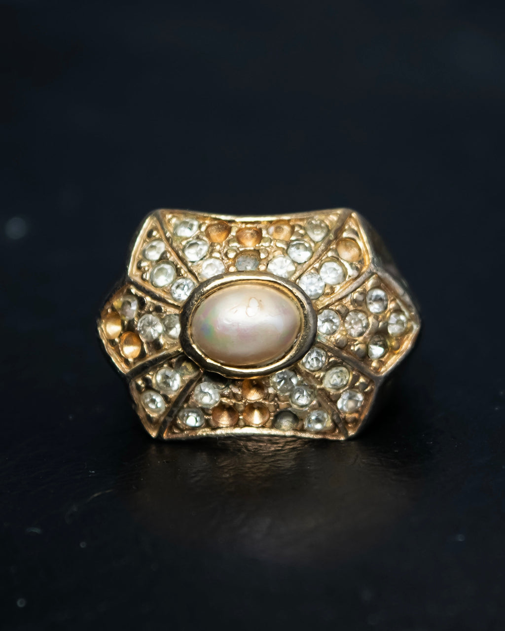 “Dior” Star-shaped pearl gold ring