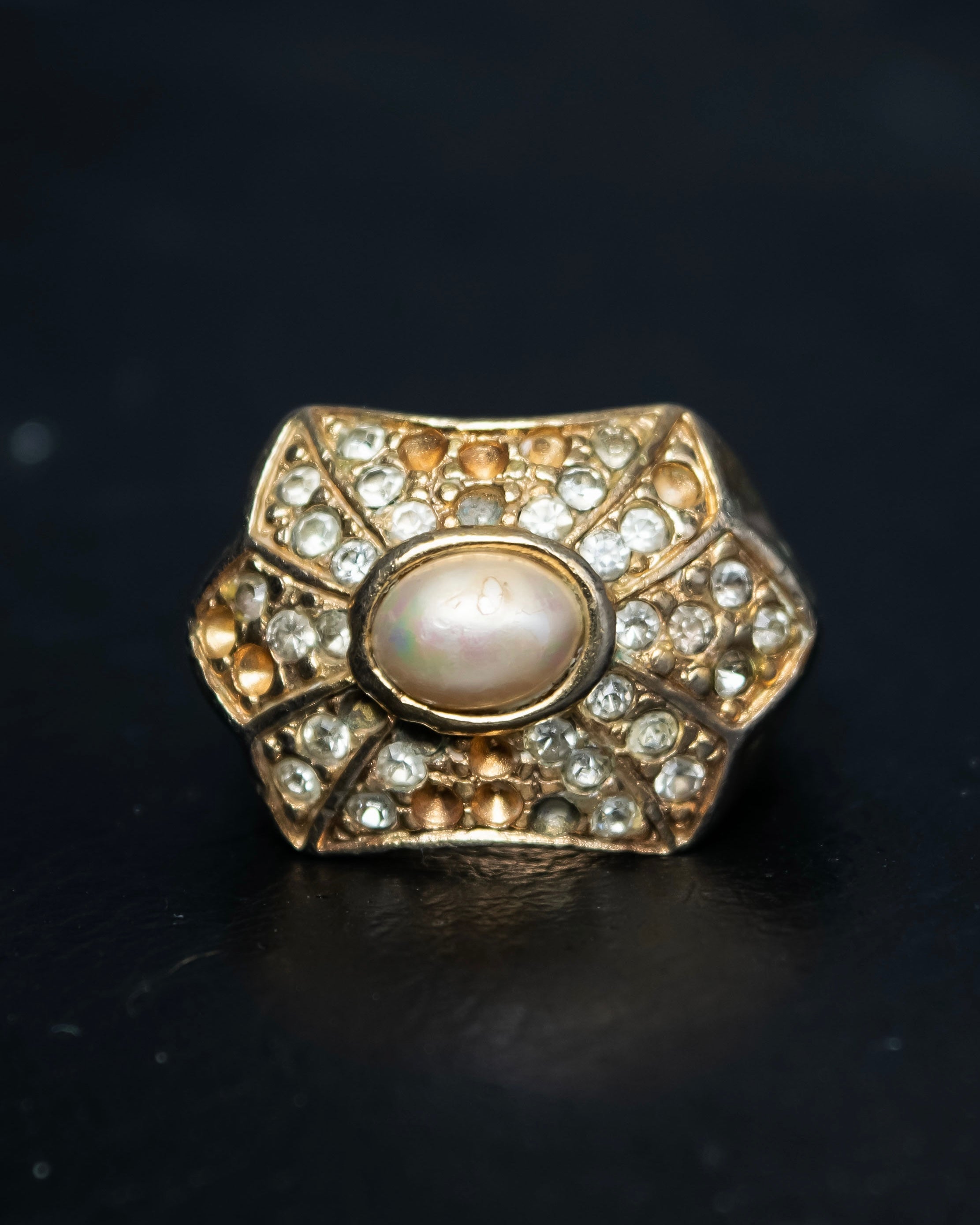“Dior” Star-shaped pearl gold ring