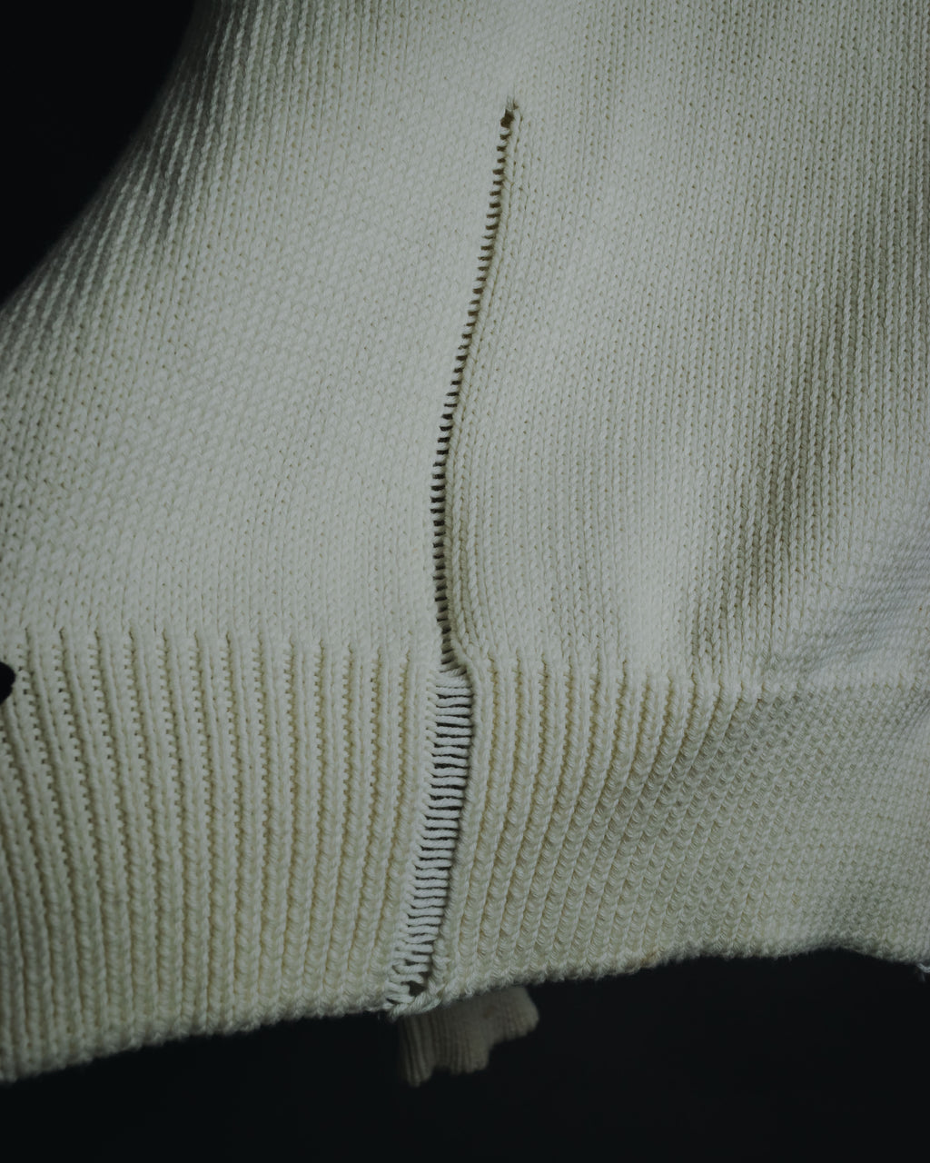 "Maison Margiela" 2022SS Destroyed rib-knit sweater