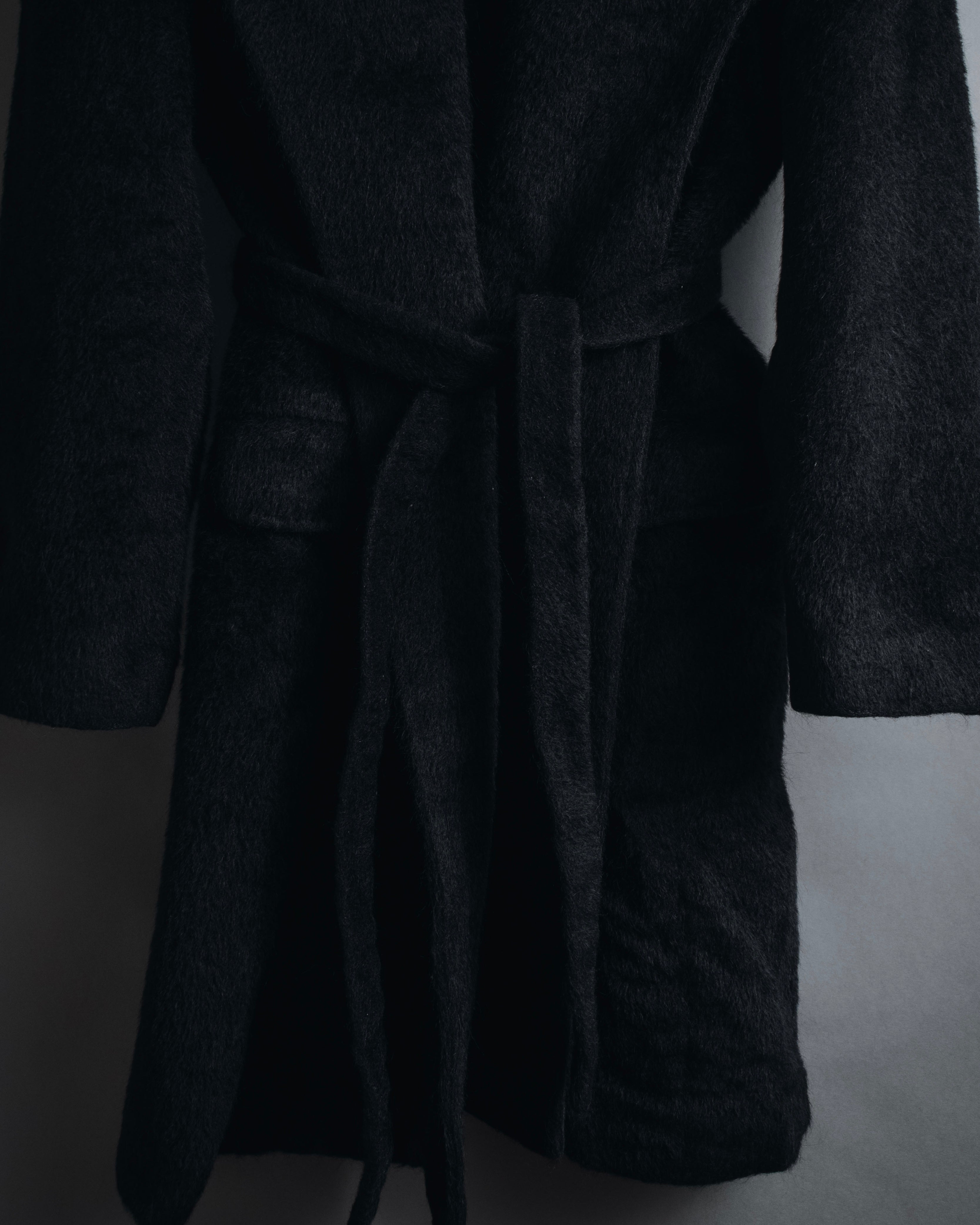 Max Mara 00年代-10年代系带羊驼毛绒毛连帽大衣