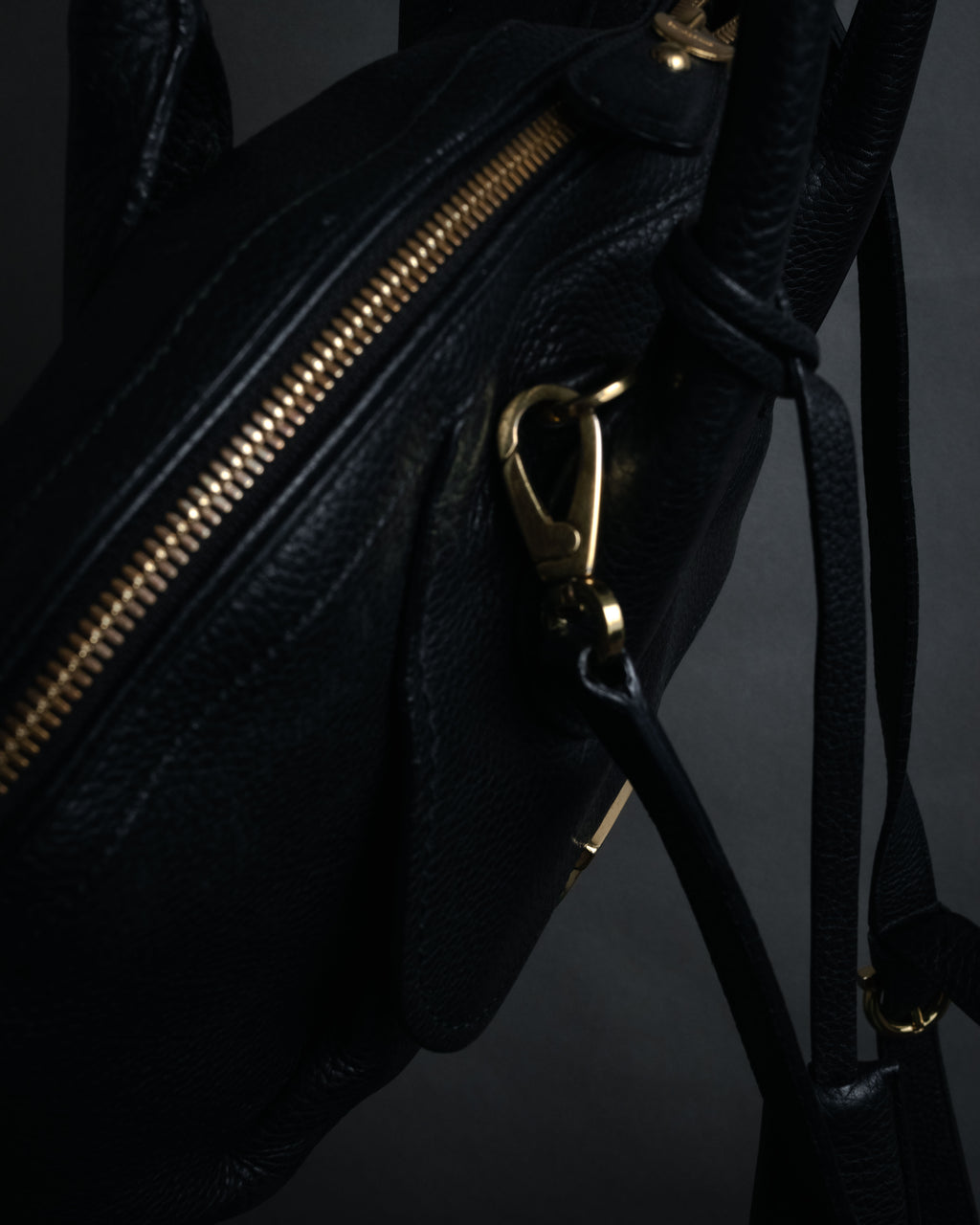 “Salvatore Ferragamo” 2000’s Pebbled leather turn lock bag