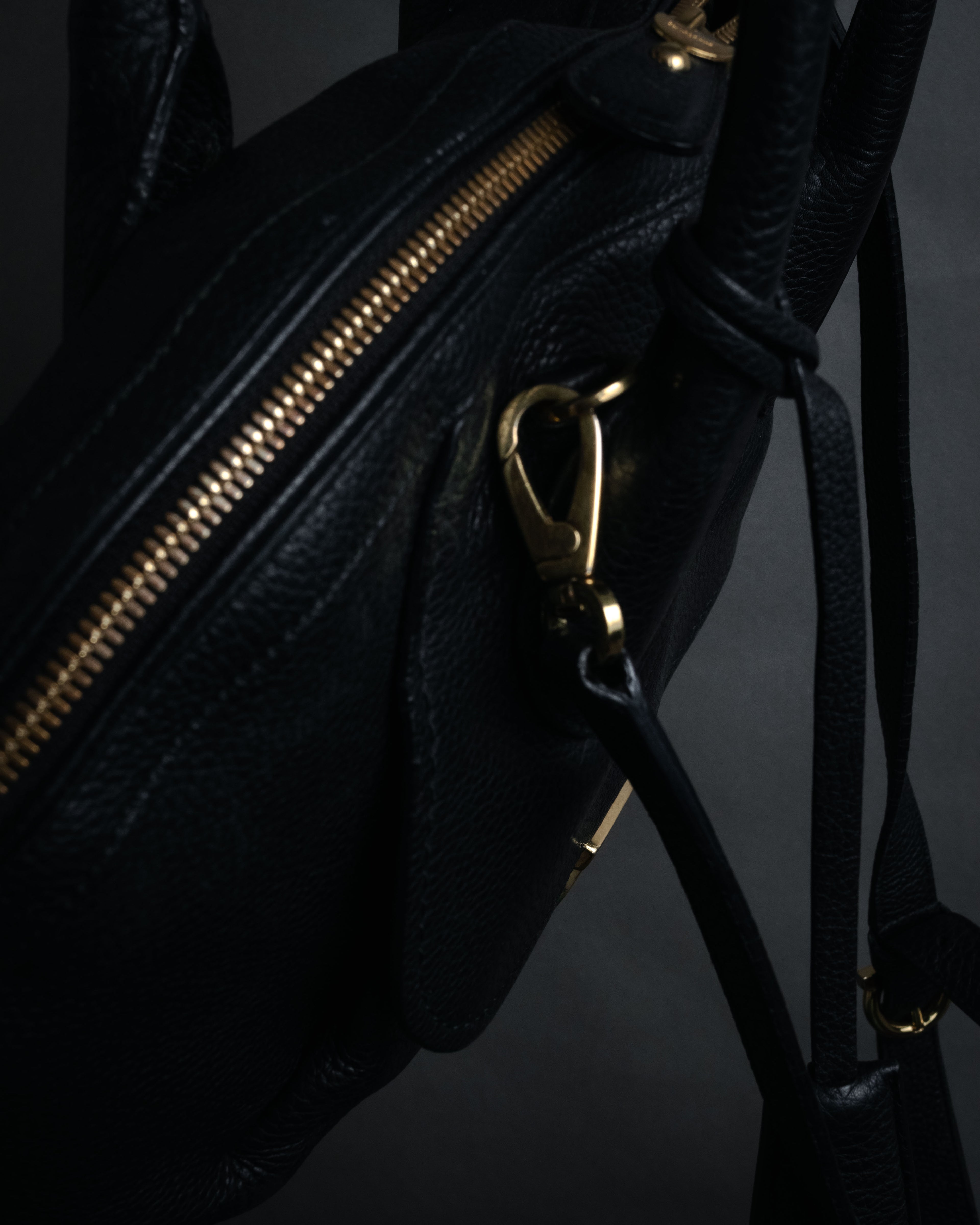 “Salvatore Ferragamo” 2000’s Pebbled leather turn lock bag