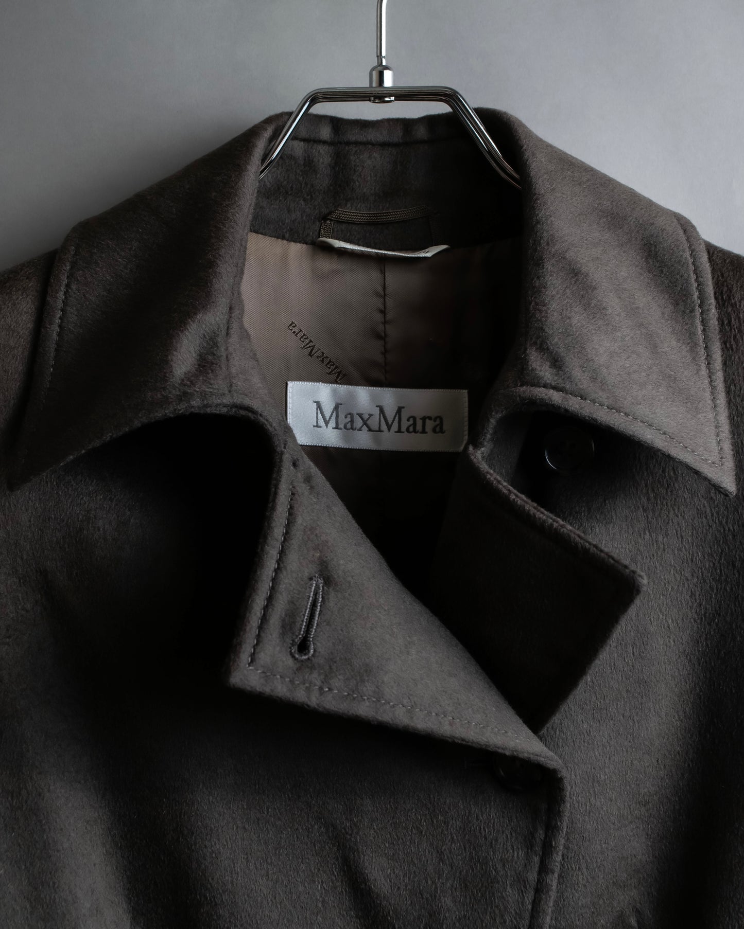 "Max Mara" Diagonal front button design stand collar jacket